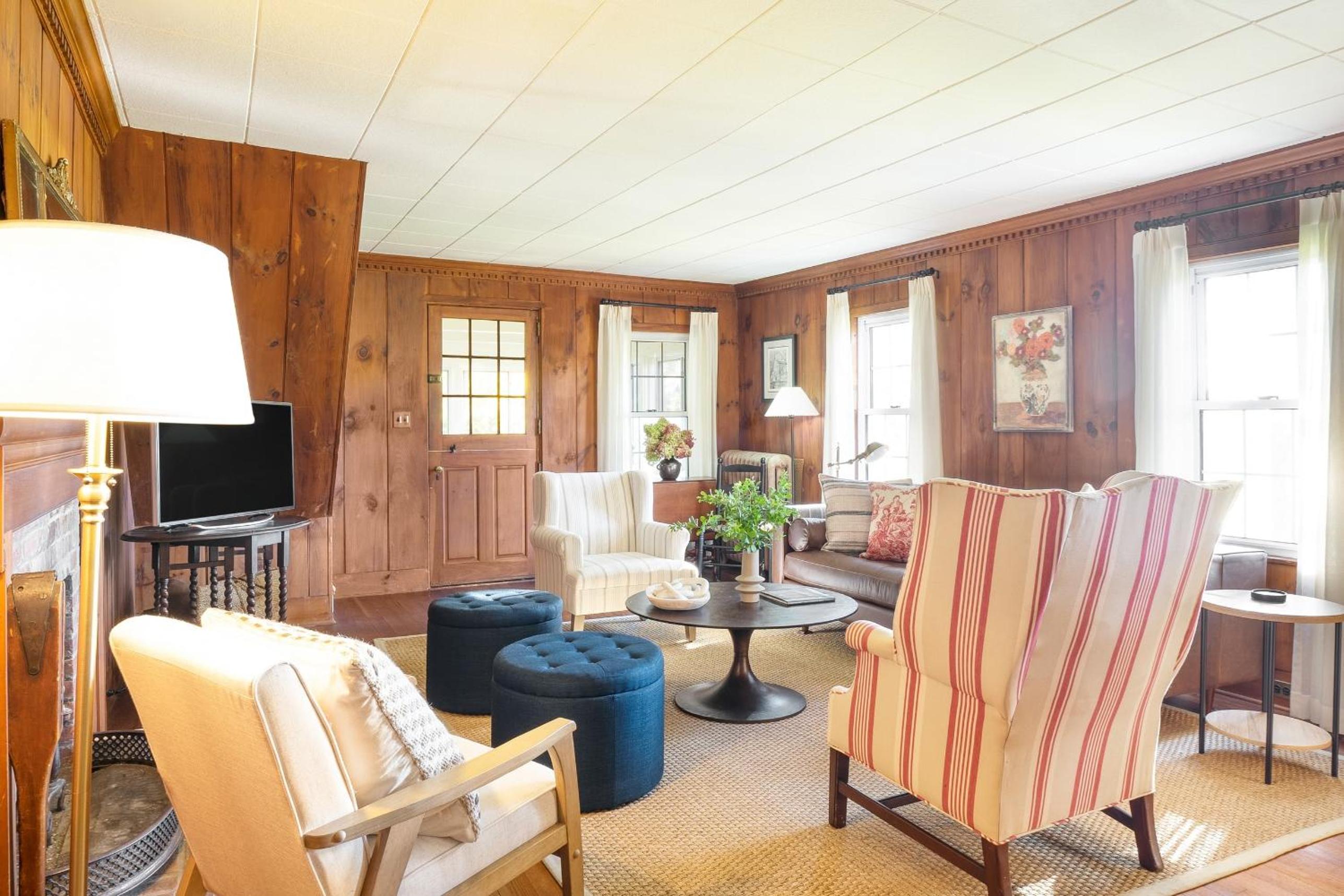 Whitney by AvantStay Private Berkshires Estate