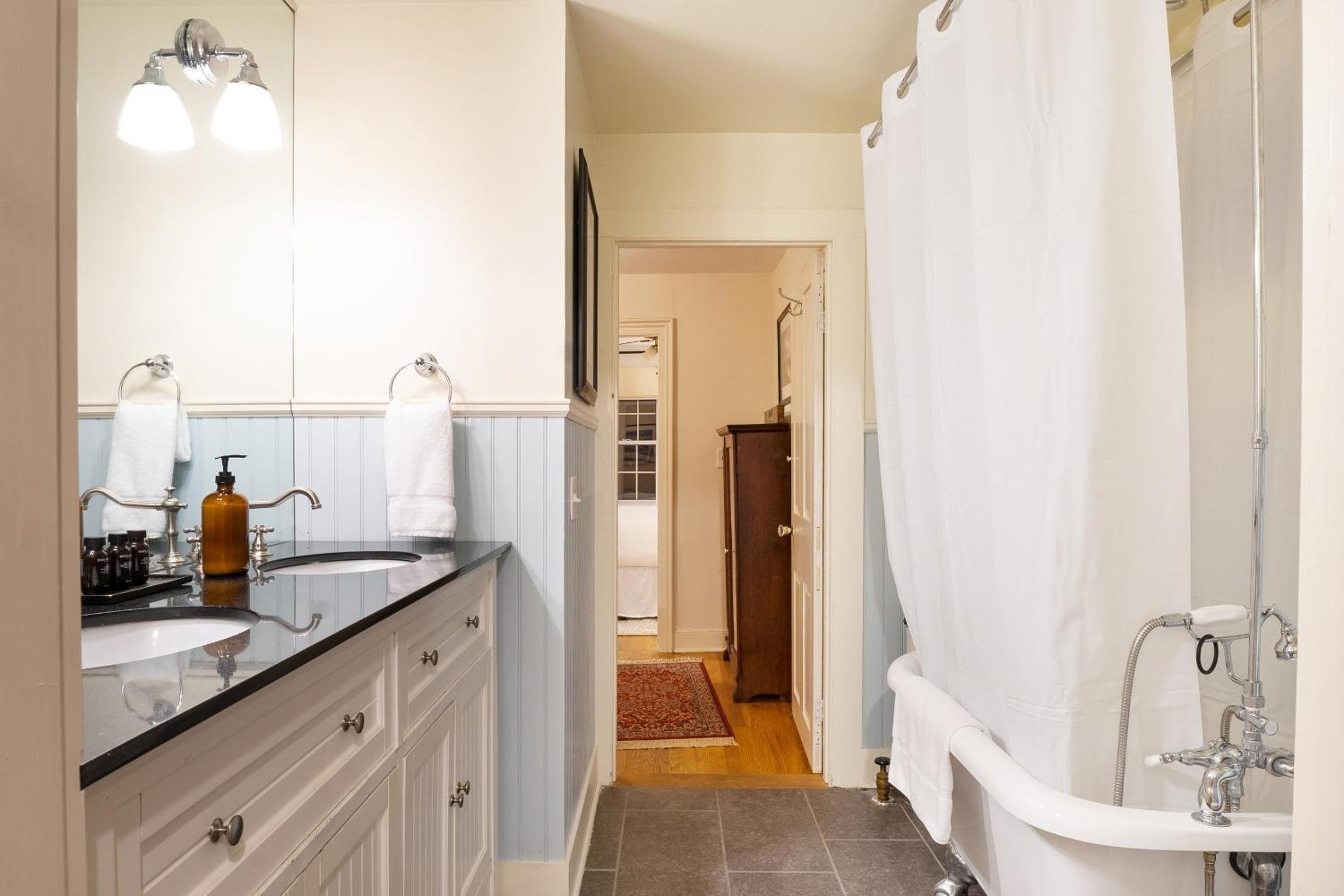 Whitney by AvantStay Private Berkshires Estate