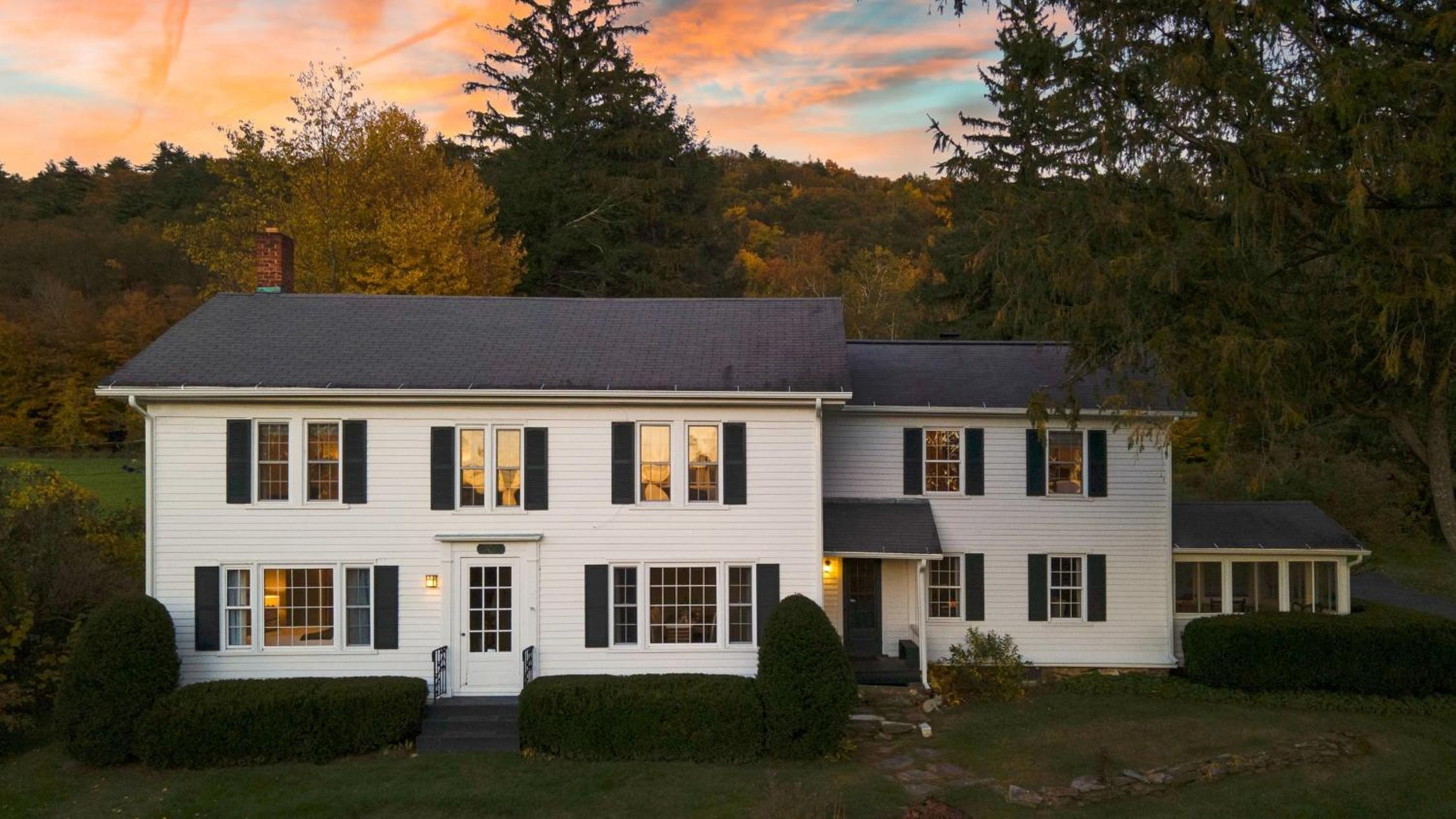 Whitney by AvantStay Private Berkshires Estate