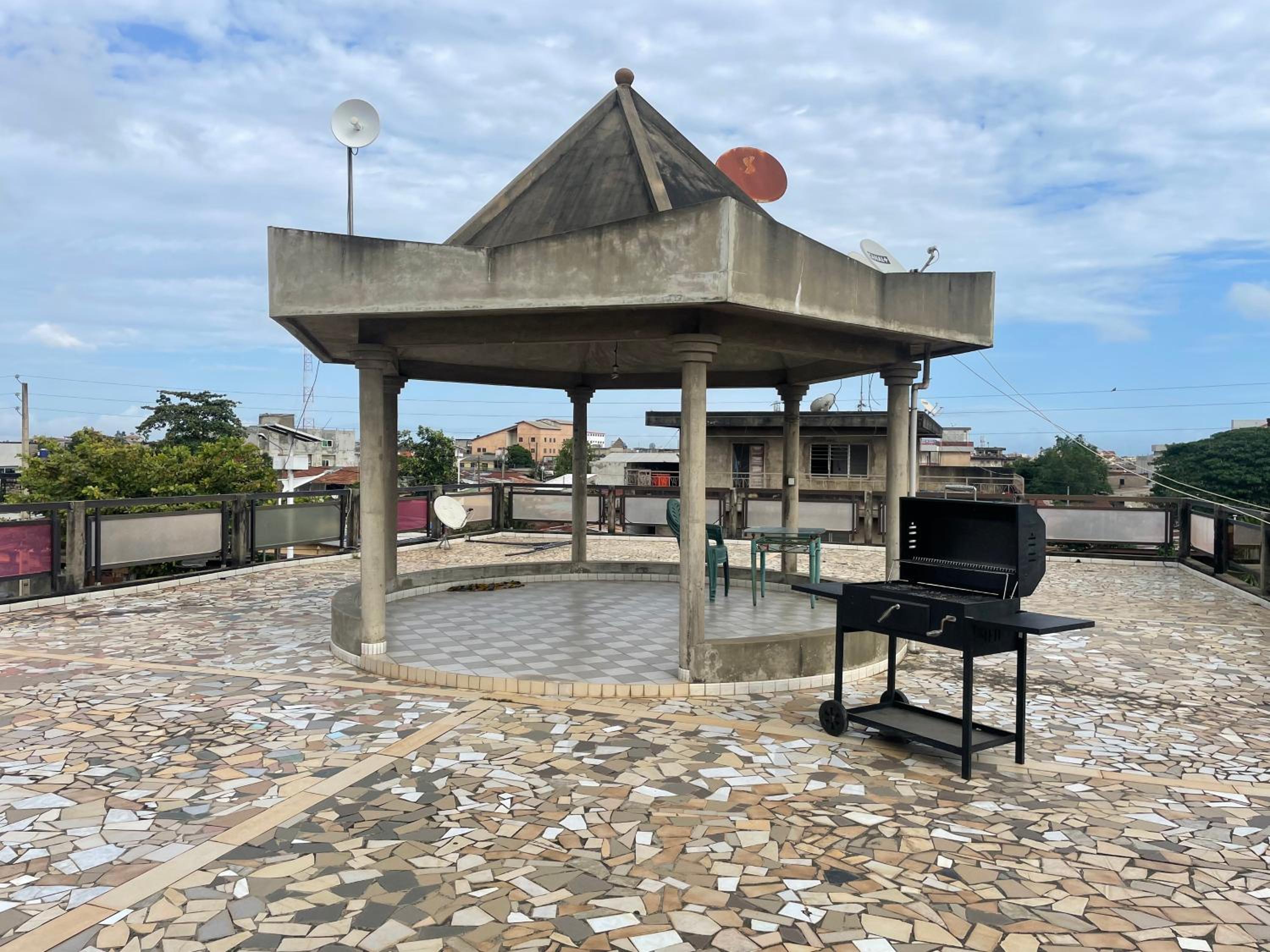 Studio cosy avec vaste terrasse