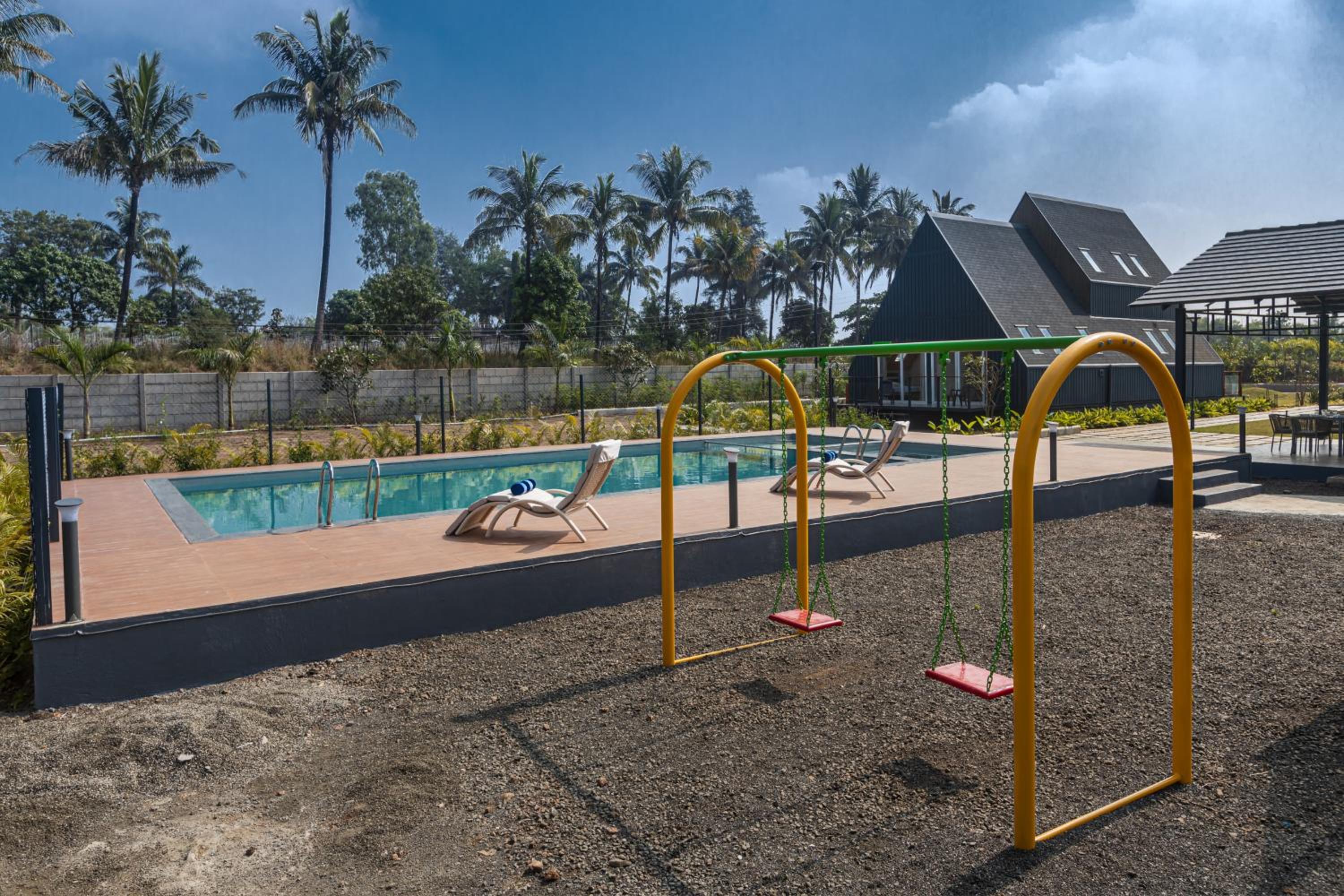 Palasa 6BHK w Lake view, Pool, Patio, Parking view 5
