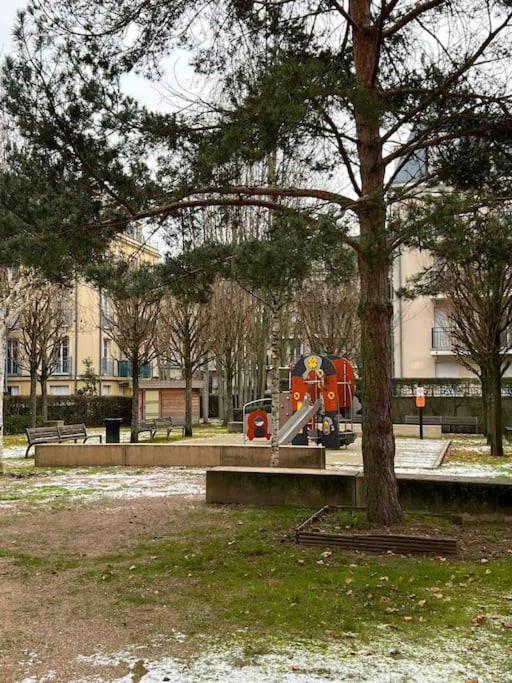 Appartement familial 8 personnes proche de Disney et Paris