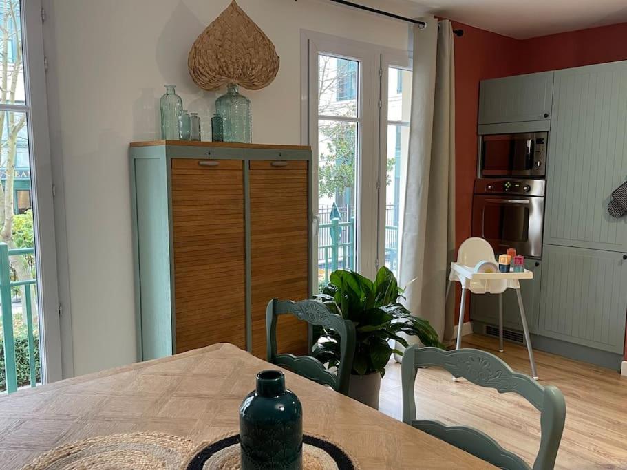 Appartement familial 8 personnes proche de Disney et Paris