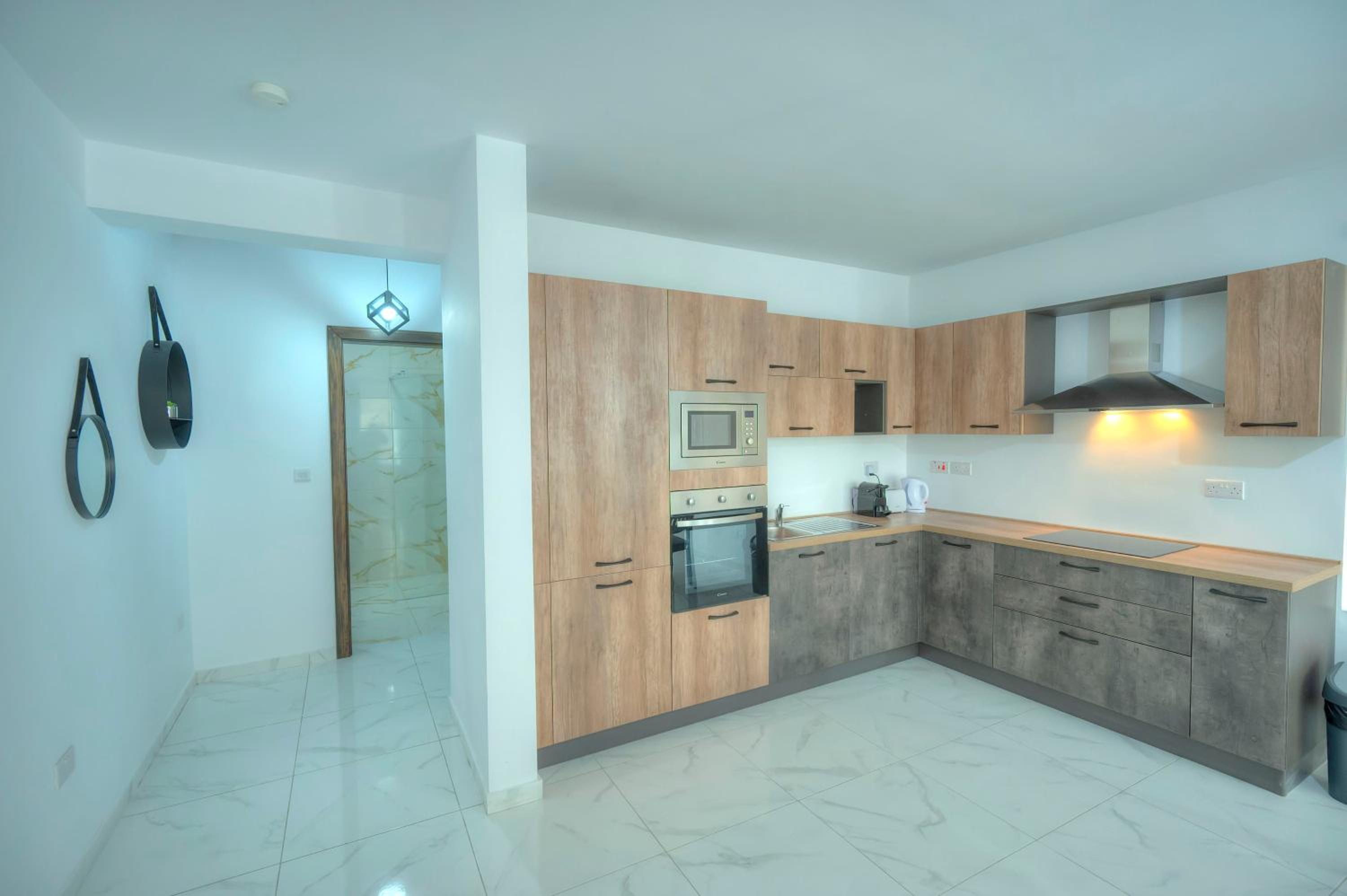 Modern & comfy 1 bedroom near seafront PCAL1-2 view 3