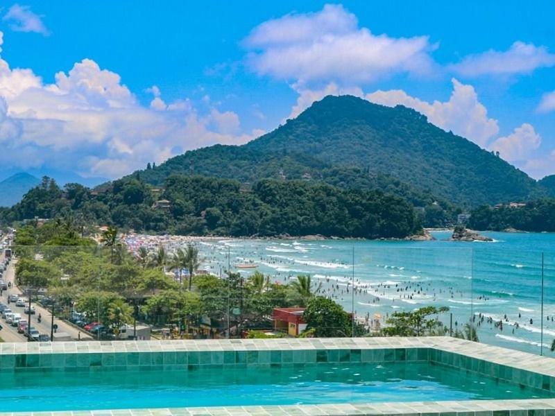 Apartamento com Piscina na Cobertura e Vista Panoramica do Mar da PRAIA GRANDE