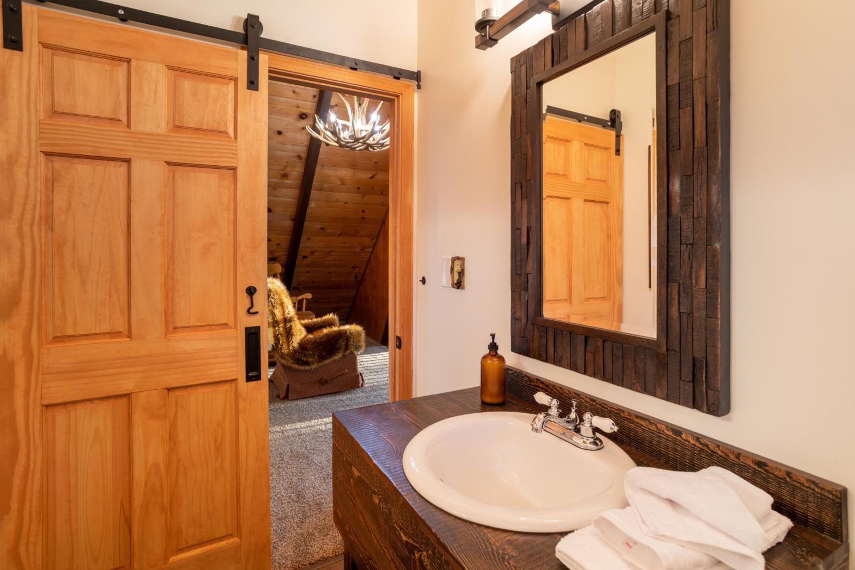 Bear’s Lair by AvantStay 3mins from Bear Mountain Ski Resort
