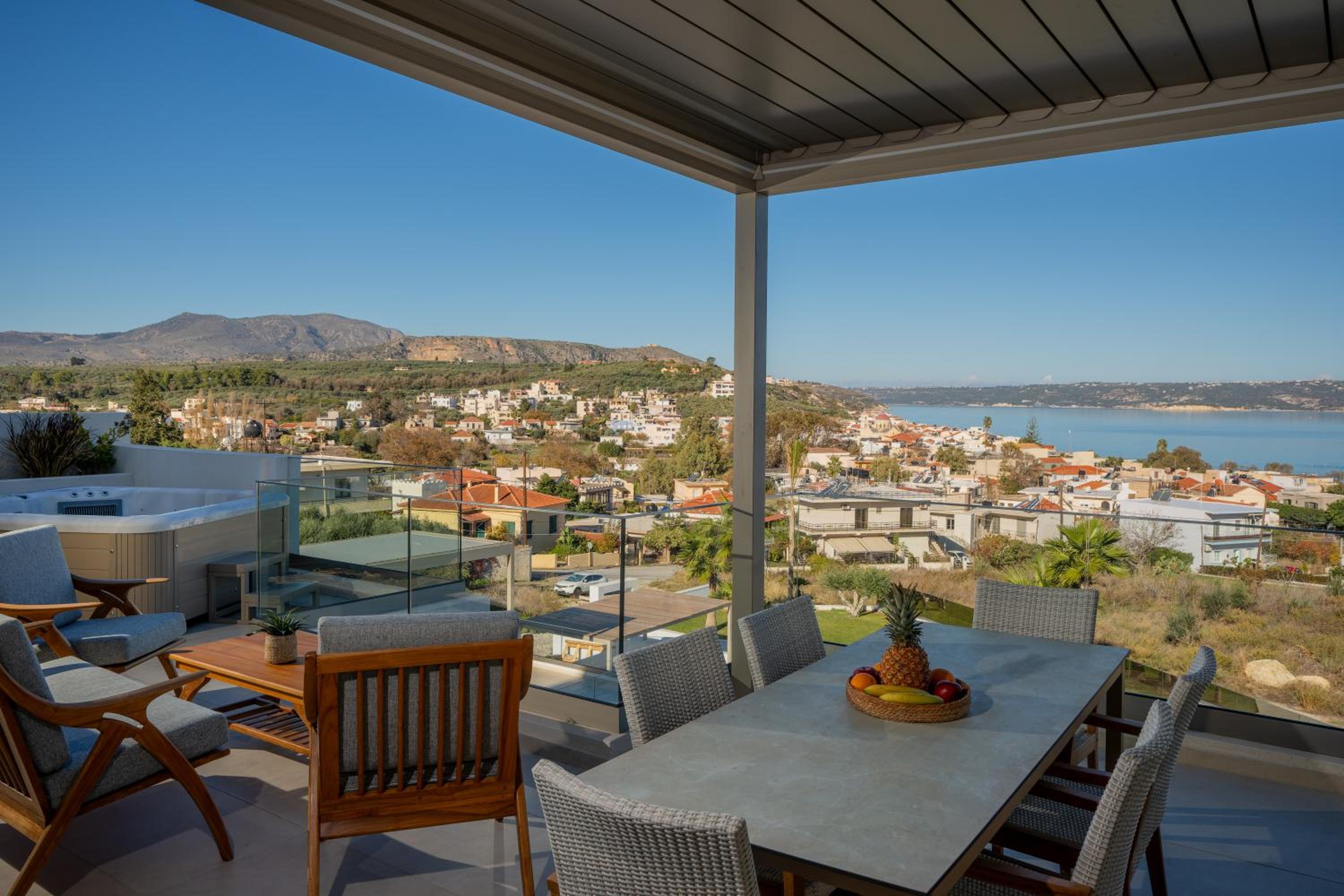 AmphiMatrion Luxury Residence