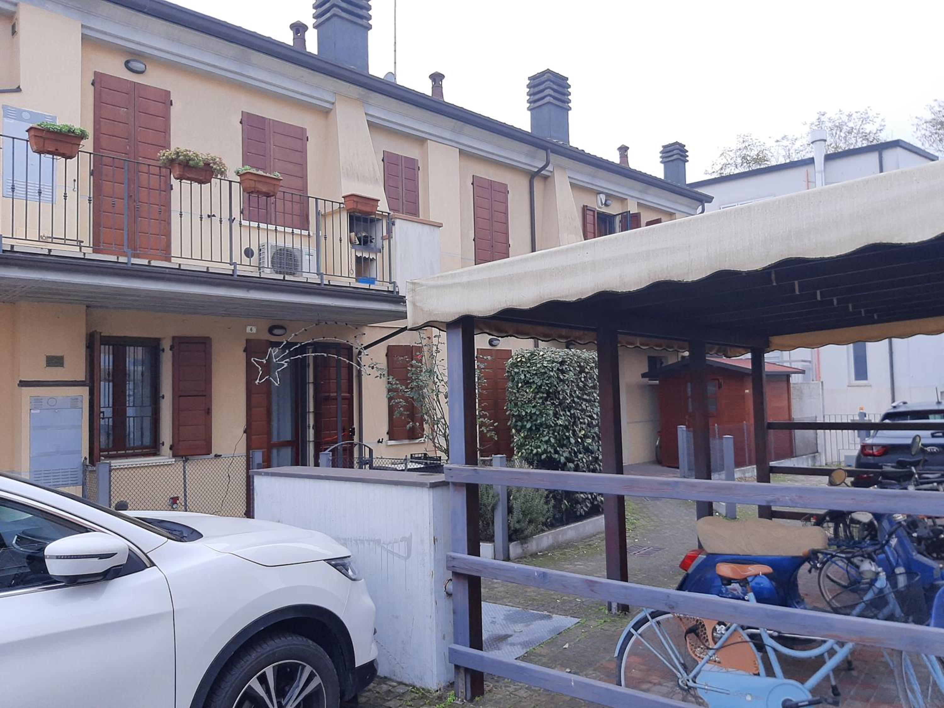 BEST HOUSE