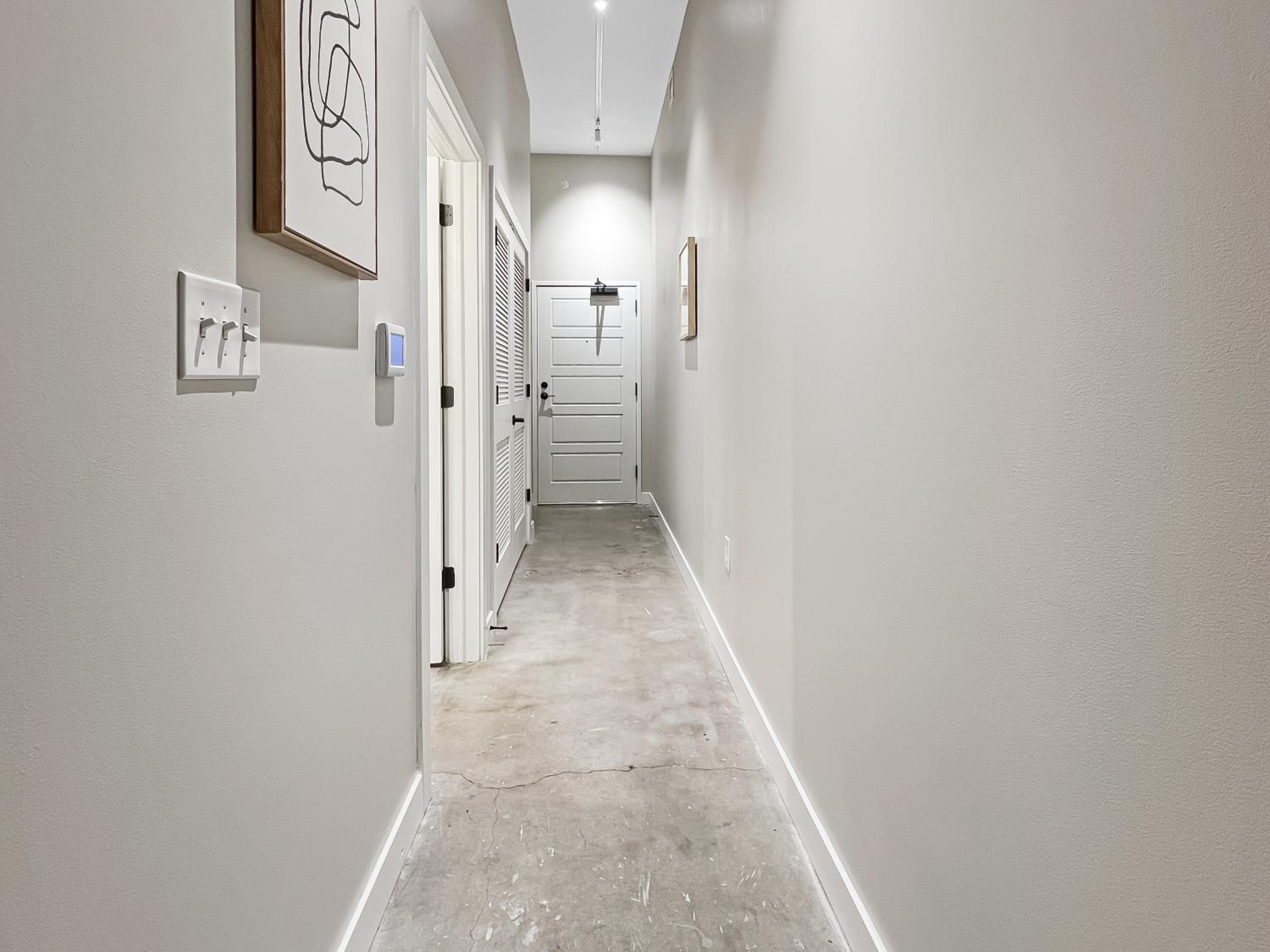 Des Moines Vacations - Modern Industrial Apartment With Skywalk - Property Image 5