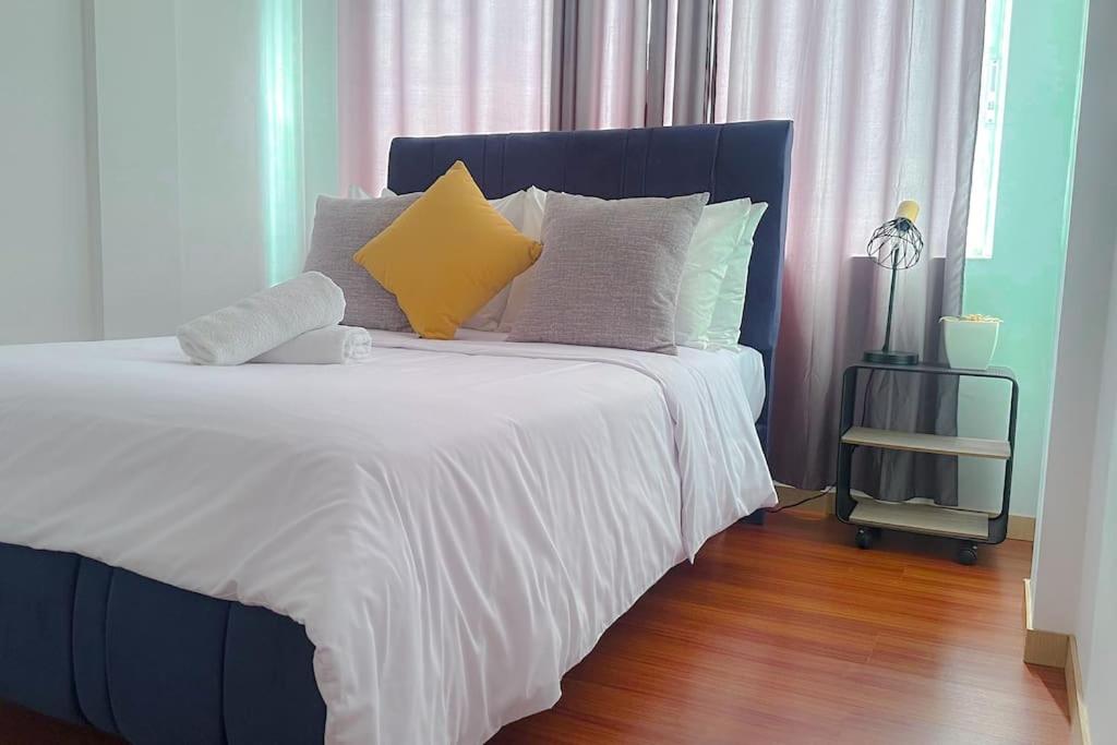 Executive Flat