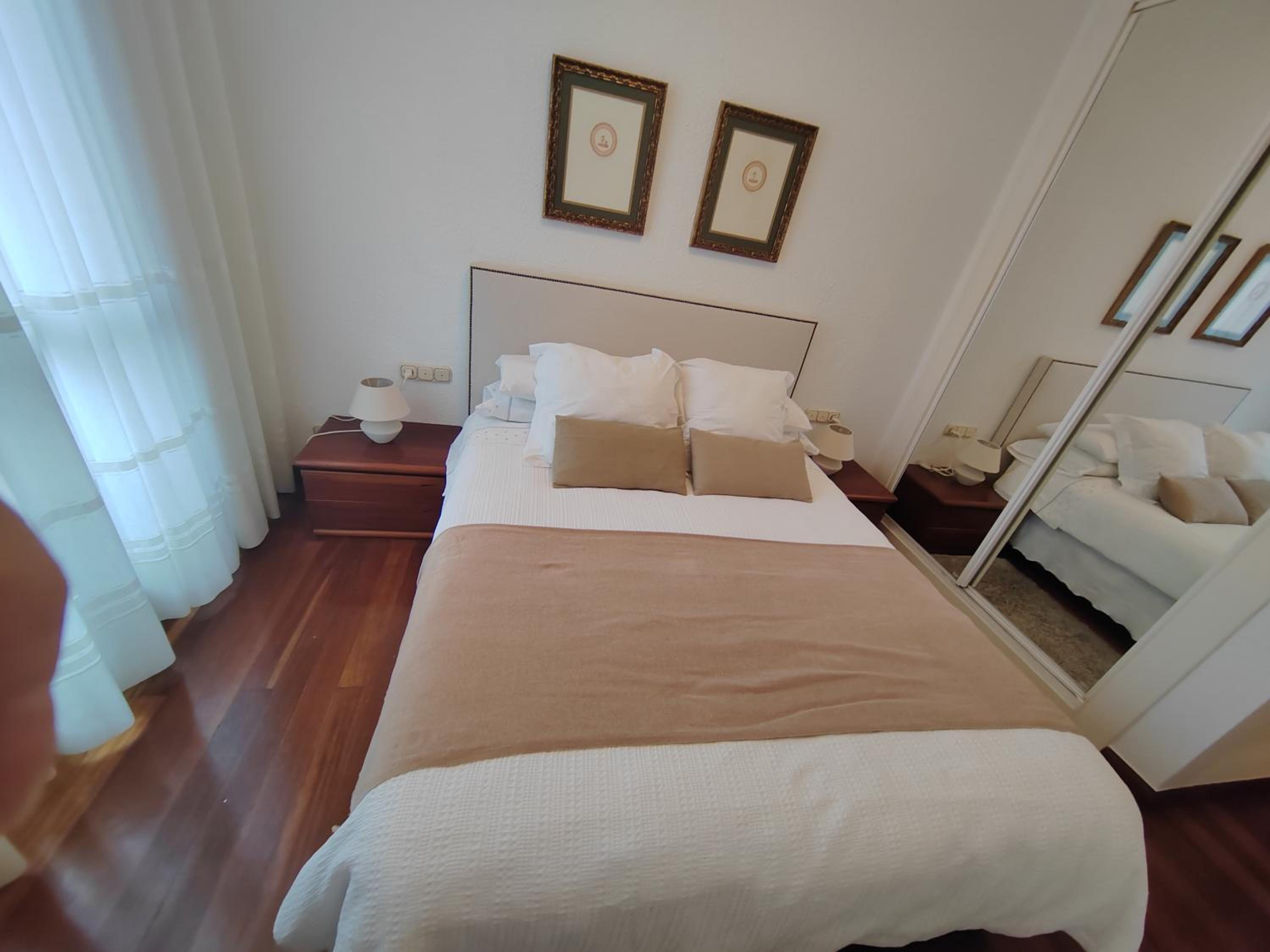 Habitación con baño privado en el centro de Bilbao