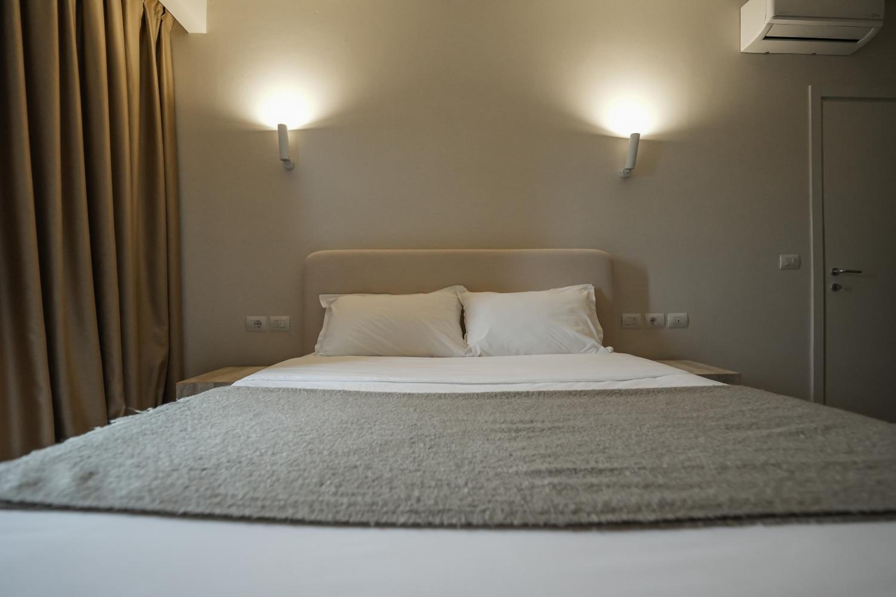 Ral Apartment 01