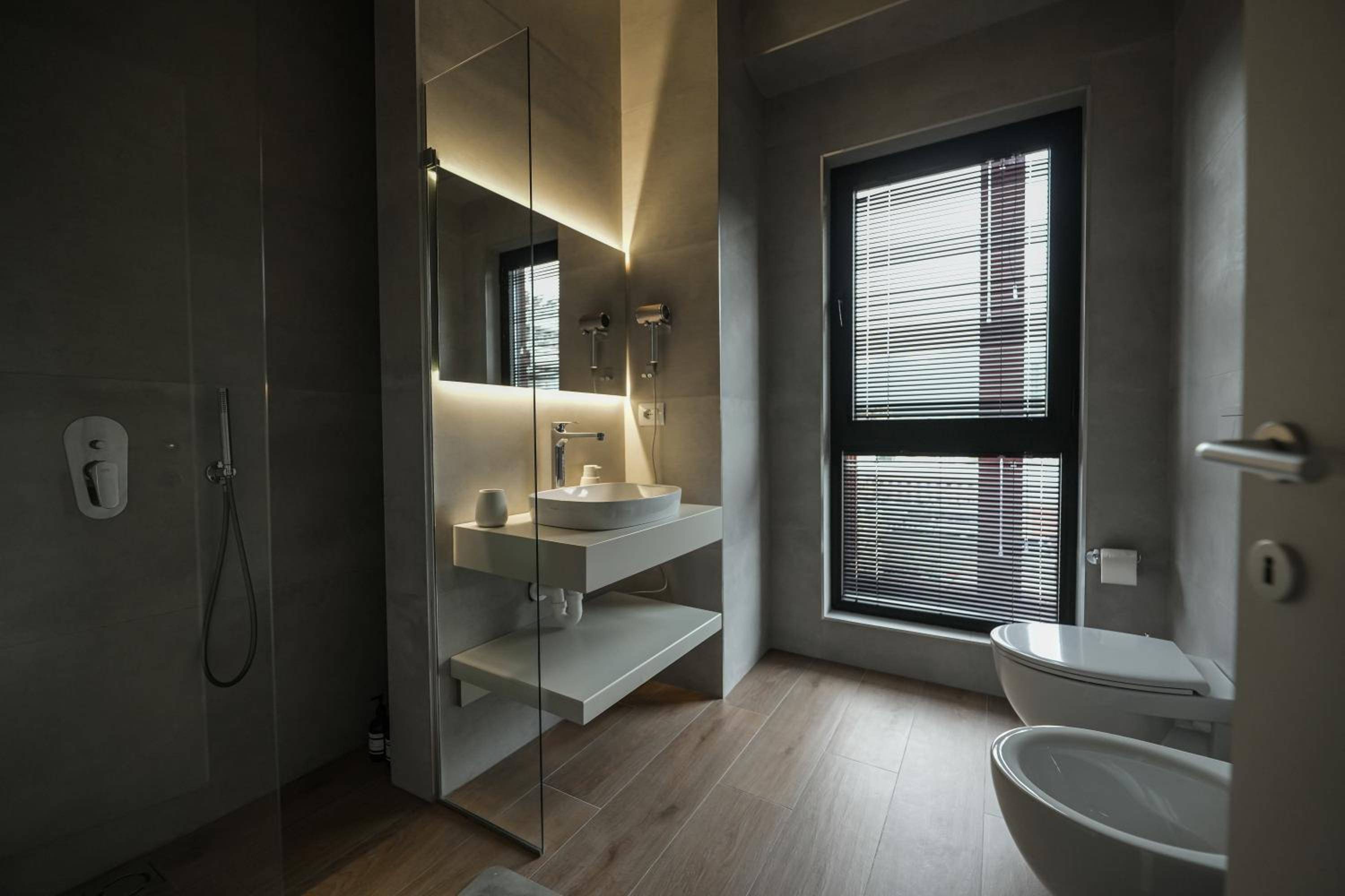 Ral Apartment 01
