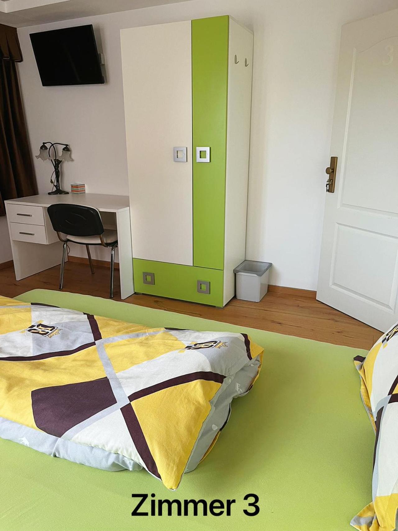 Zimmer in Ein Haus mit Waschmaschine