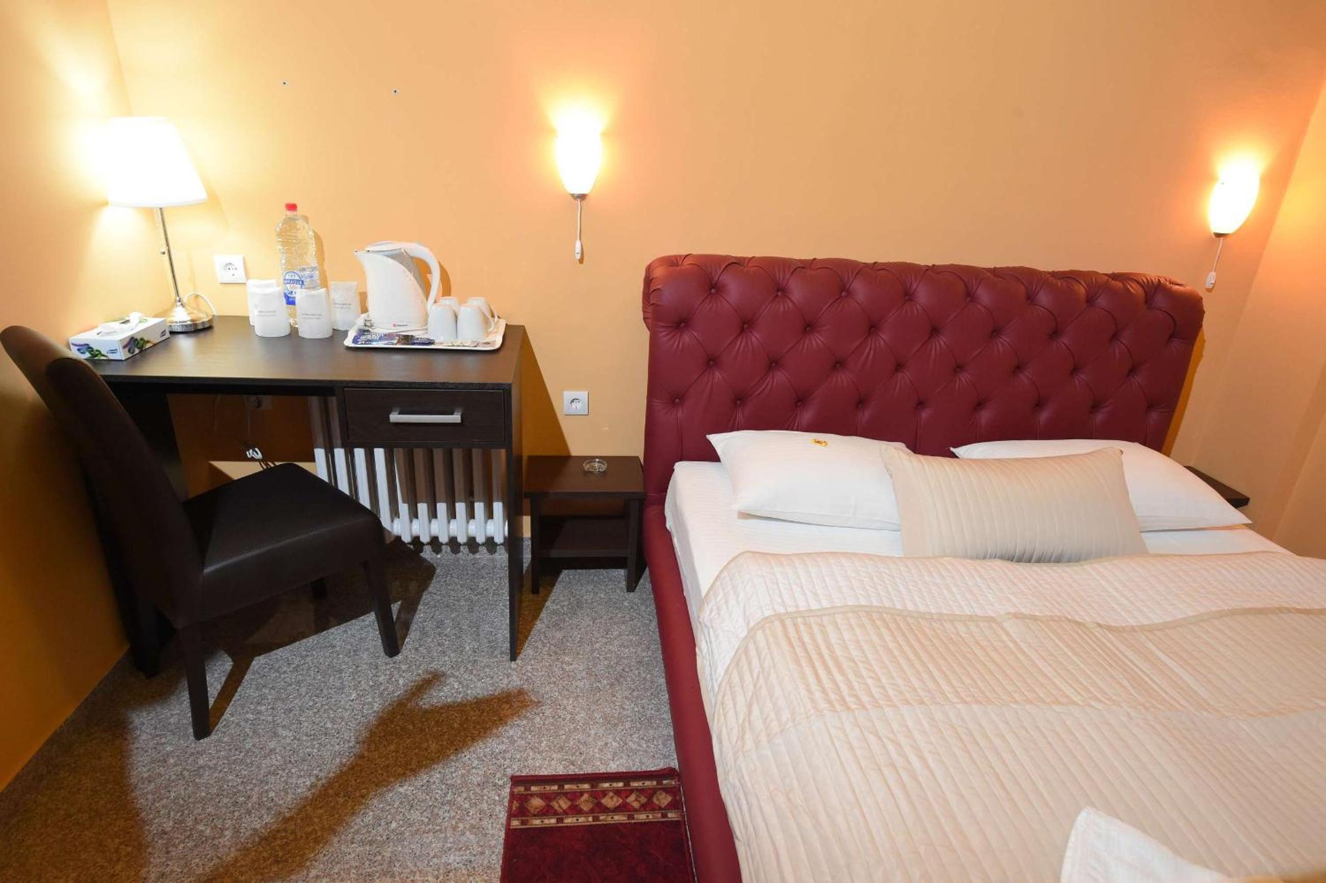 Apartment Inn Rooms view 2