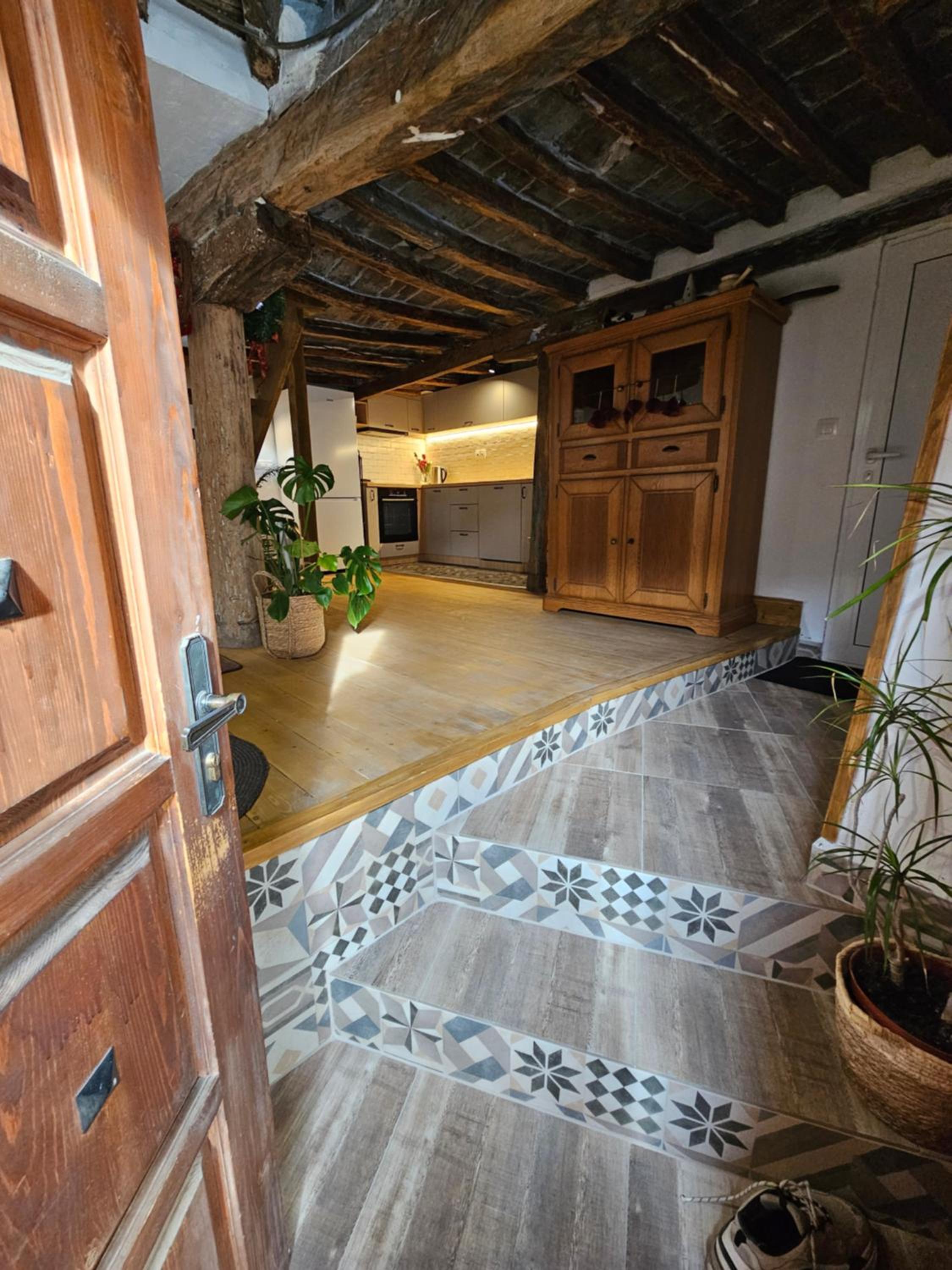 Guest House GURKO 7, 2BR, Top Center, Free Parking