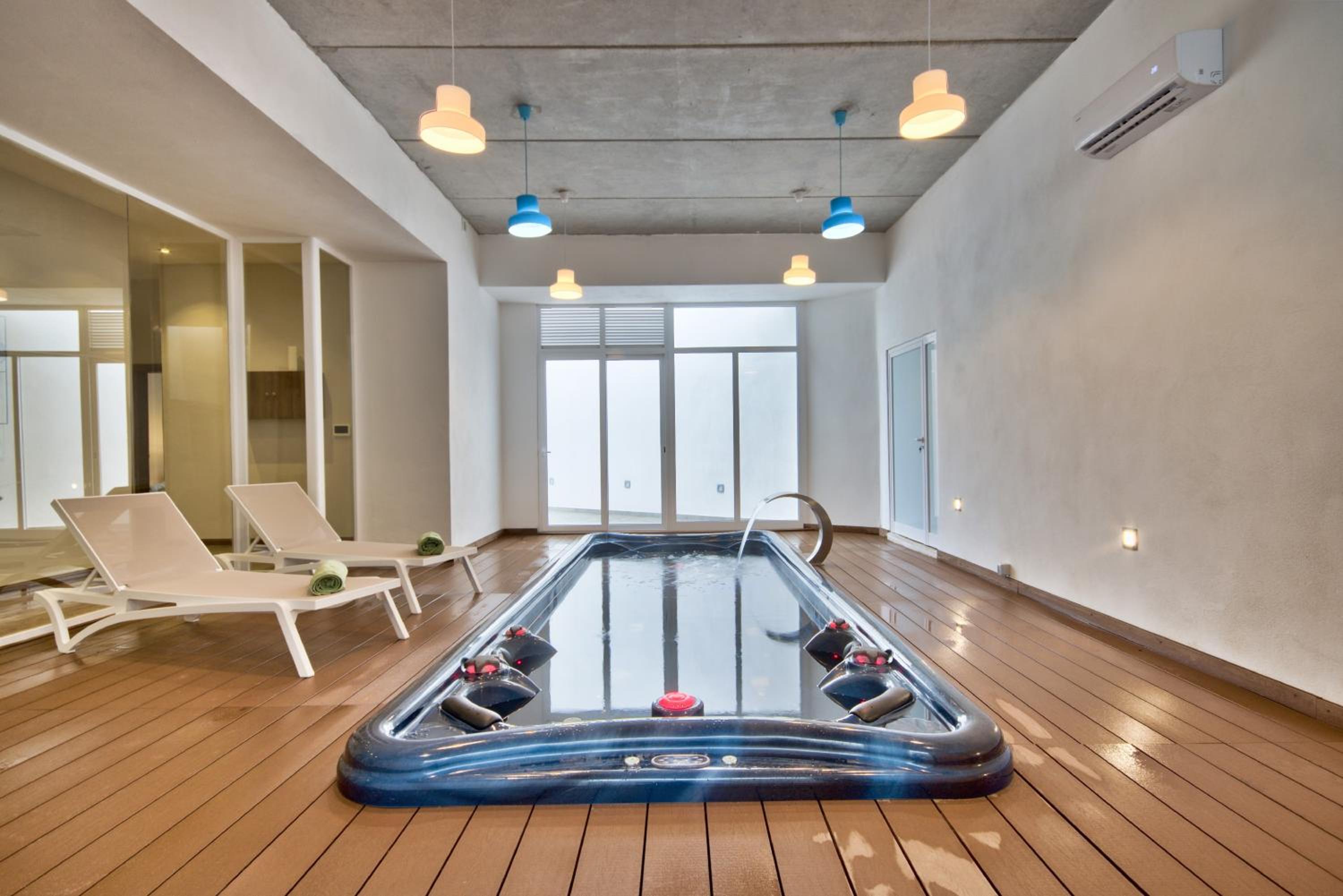Villa Dea - By Luxury Villas Malta view 3