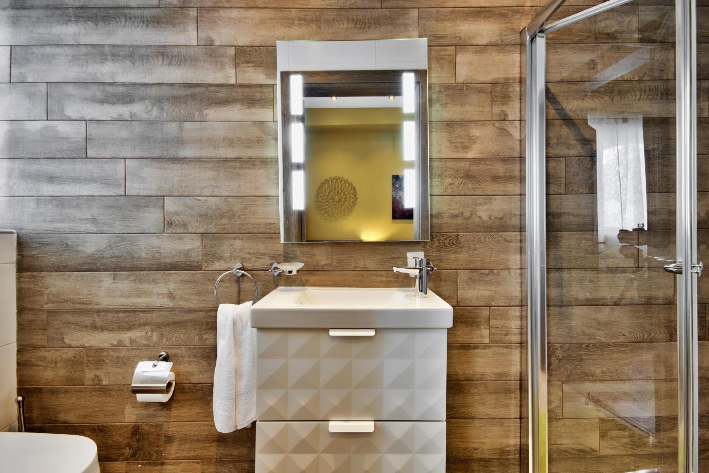 Photo 64