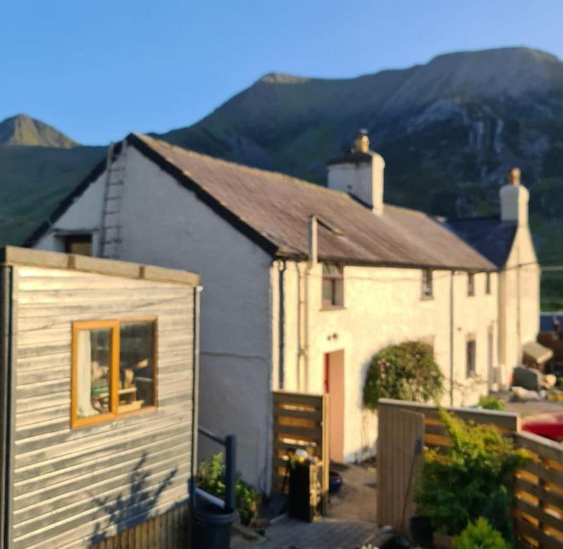 Snowdonia Mountain Lodge view 2