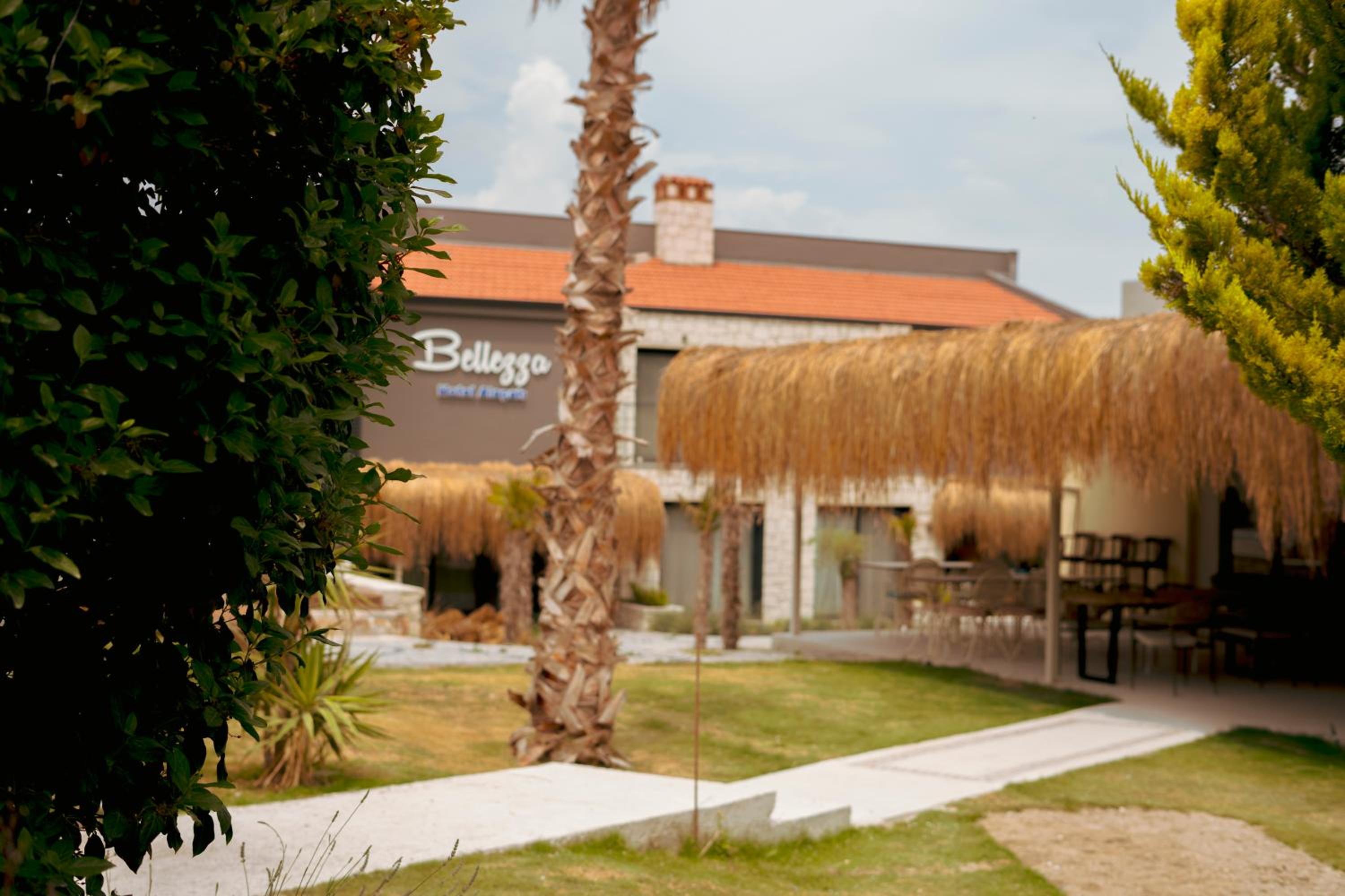 Hotel Bellezza Hotel Alaçatı - Image 1