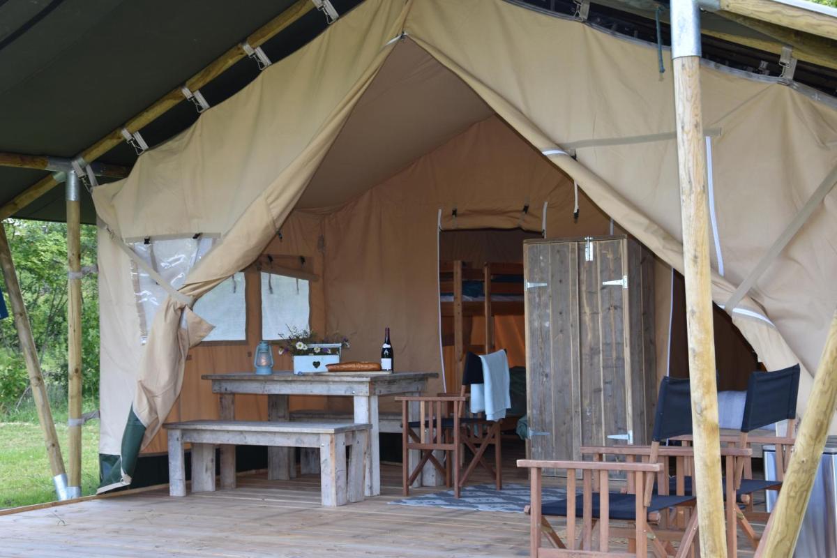 Charmecamping Domaine Bleu Celeste view 3