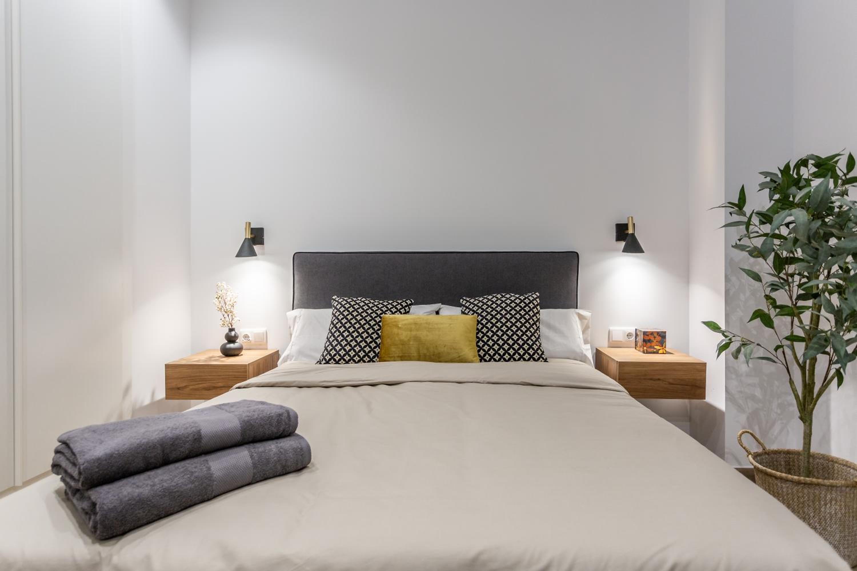 Suite Deluxe Valencia - AIORA Apartments