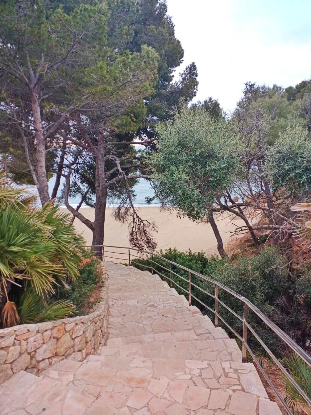 Villa Aloha, avec piscine privée, proche mer et montagne view 4