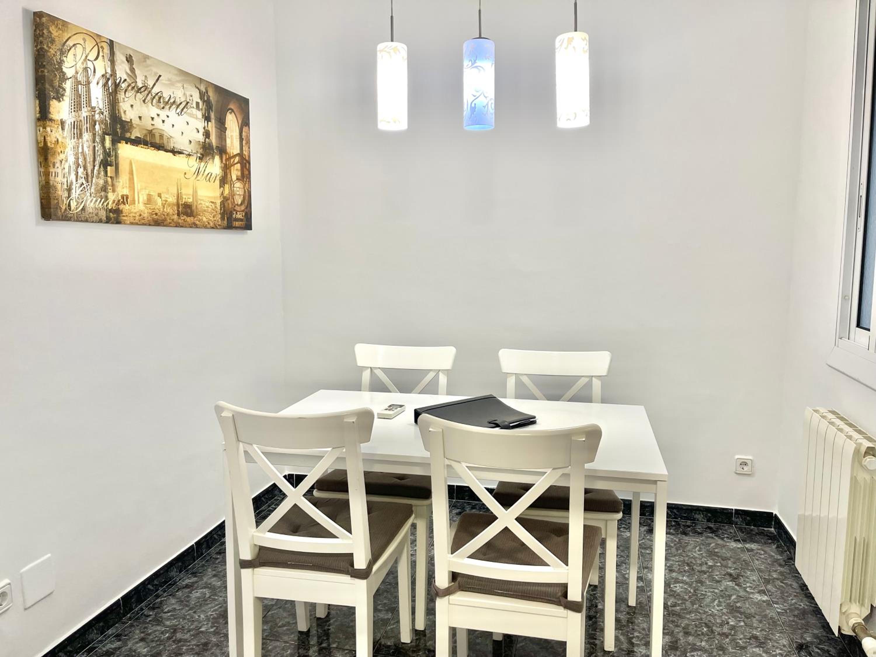 Elegantniy Poble Sec