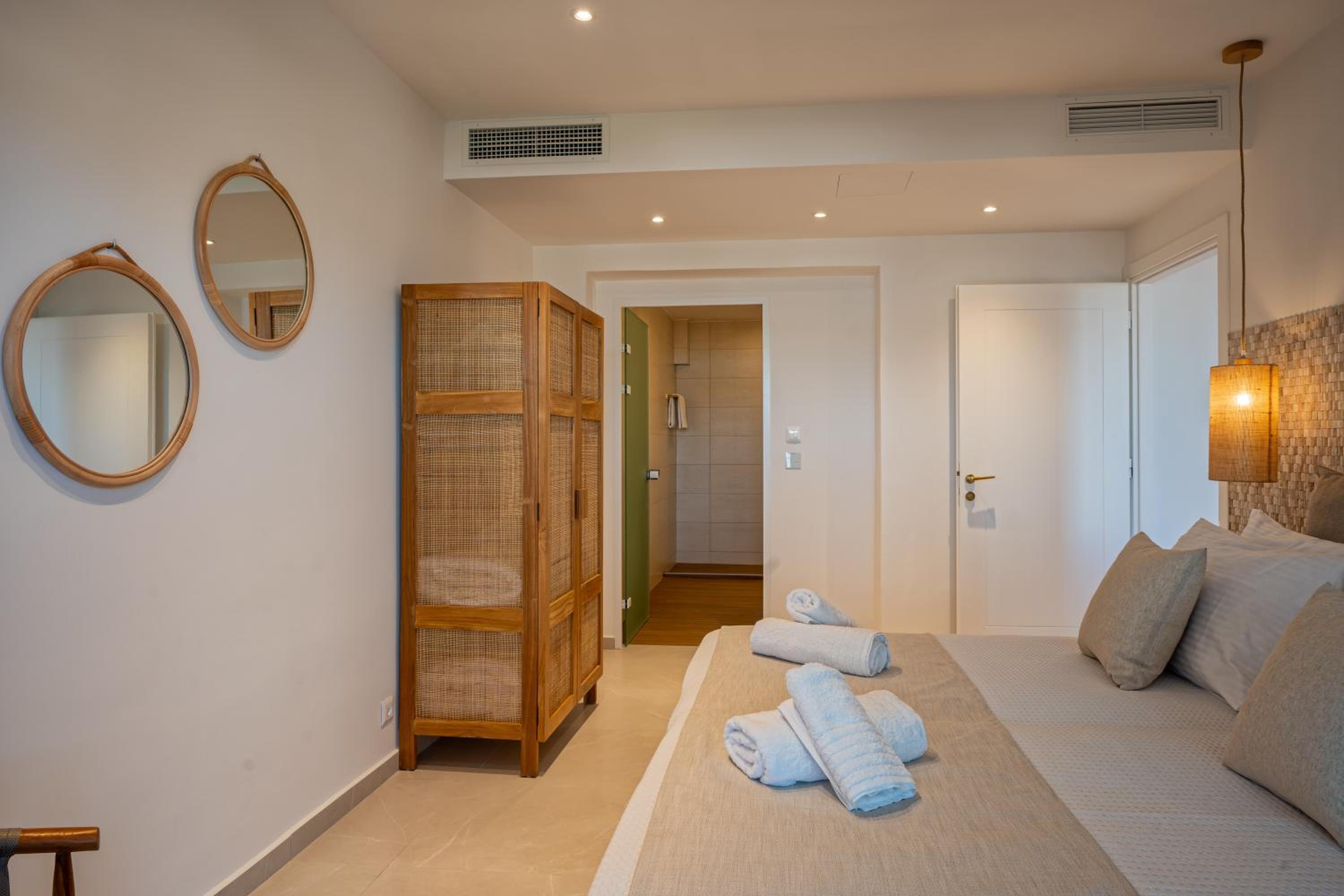 AmphiMatrion Luxury Residence