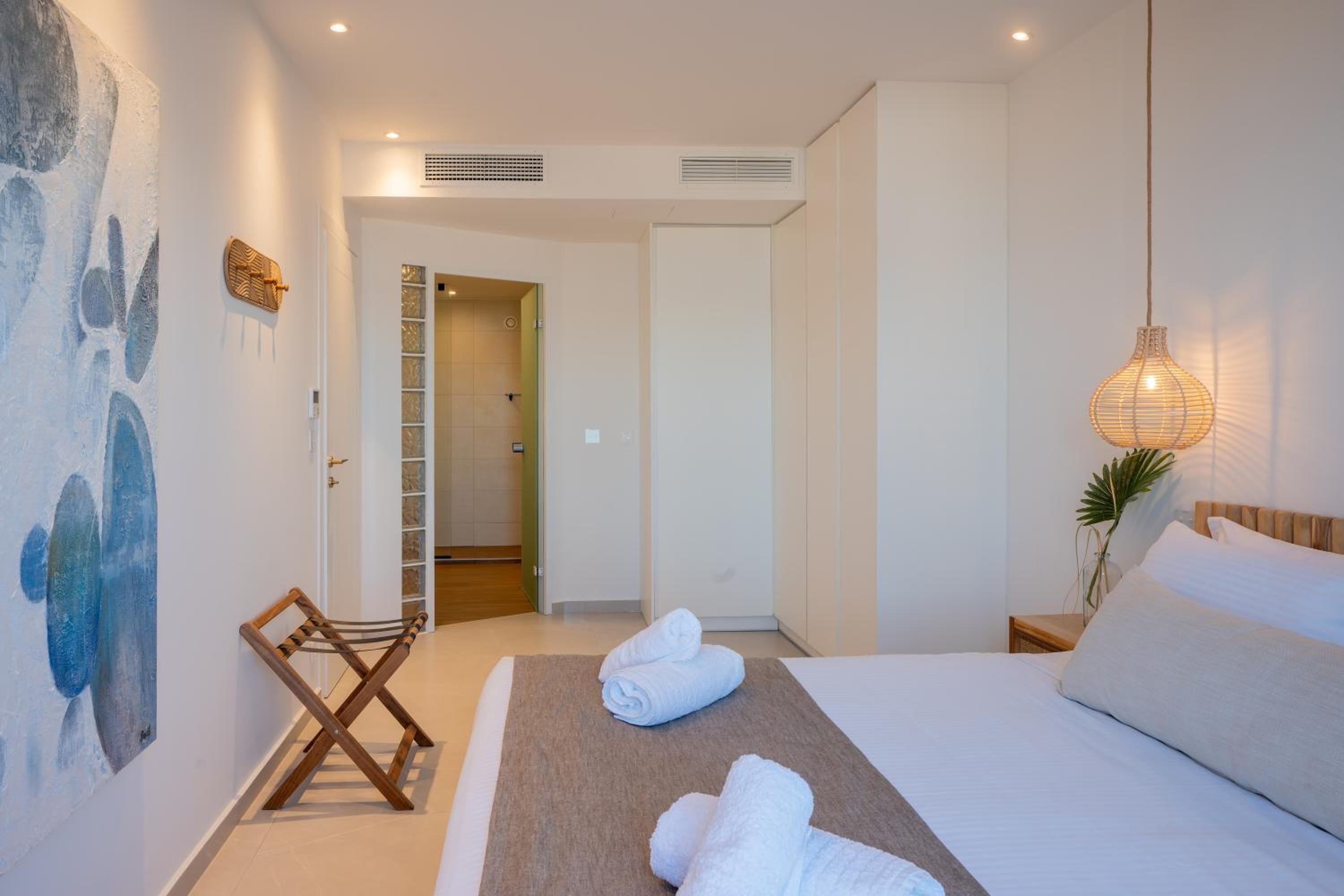 AmphiMatrion Luxury Residence