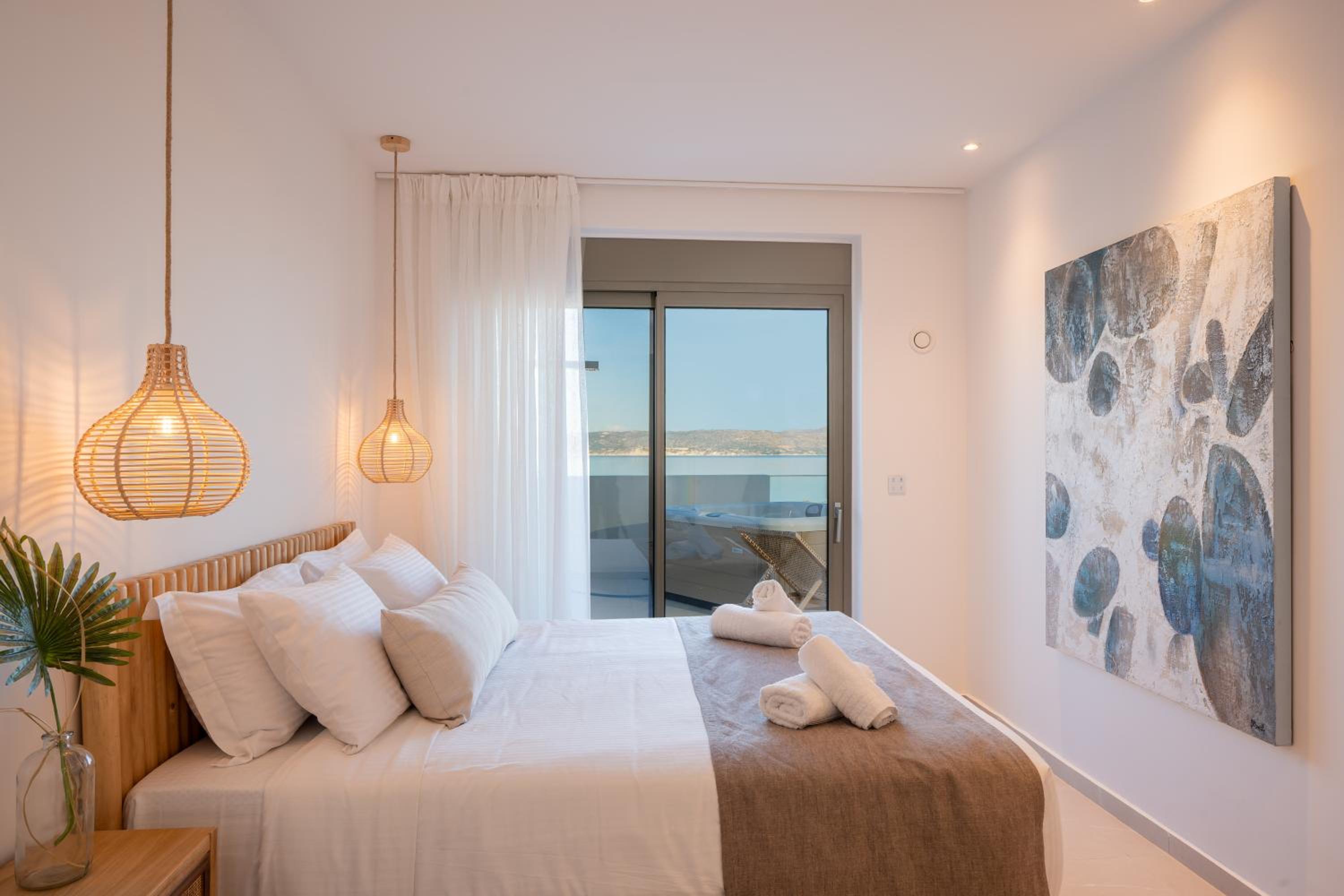 AmphiMatrion Luxury Residence