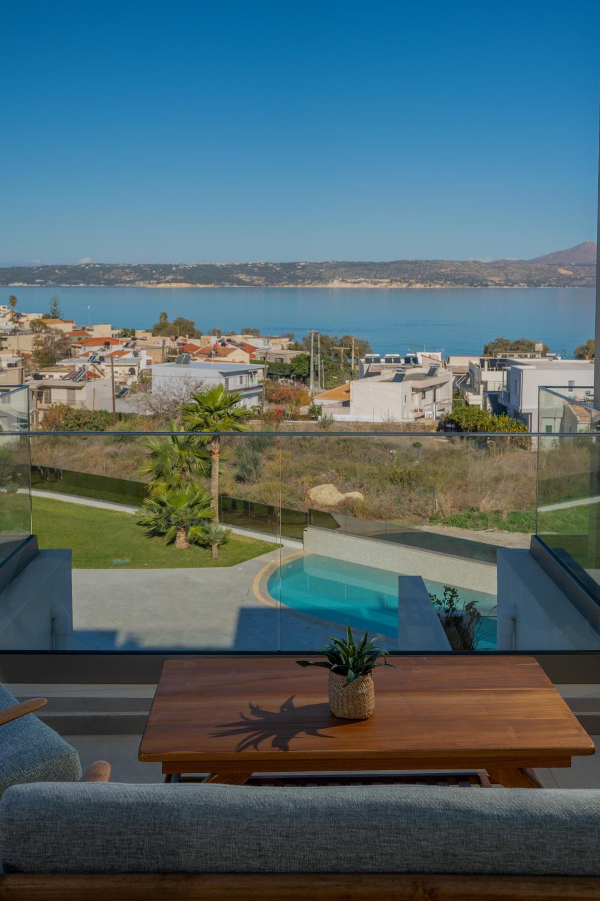 AmphiMatrion Luxury Residence