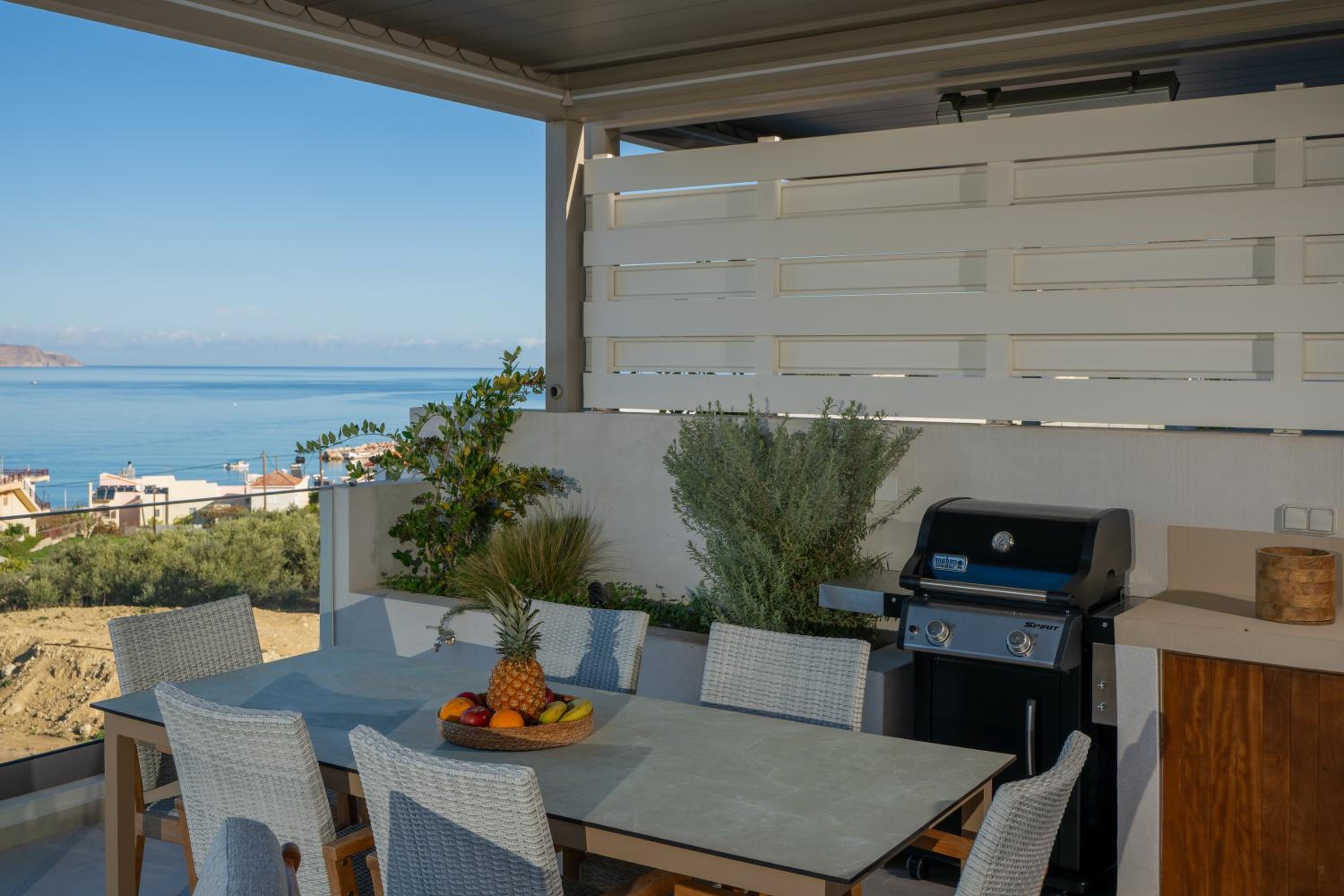 AmphiMatrion Luxury Residence