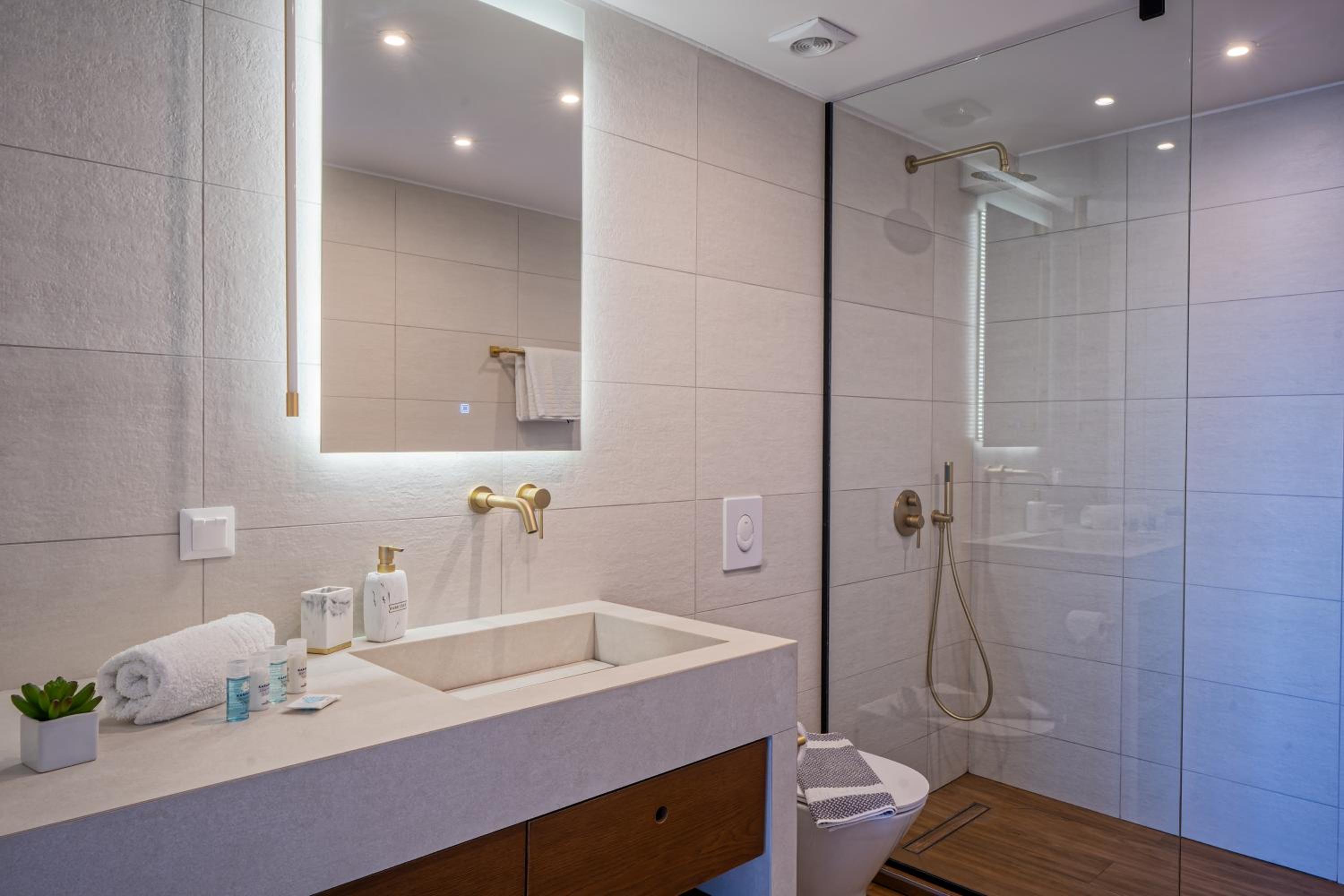 AmphiMatrion Luxury Residence