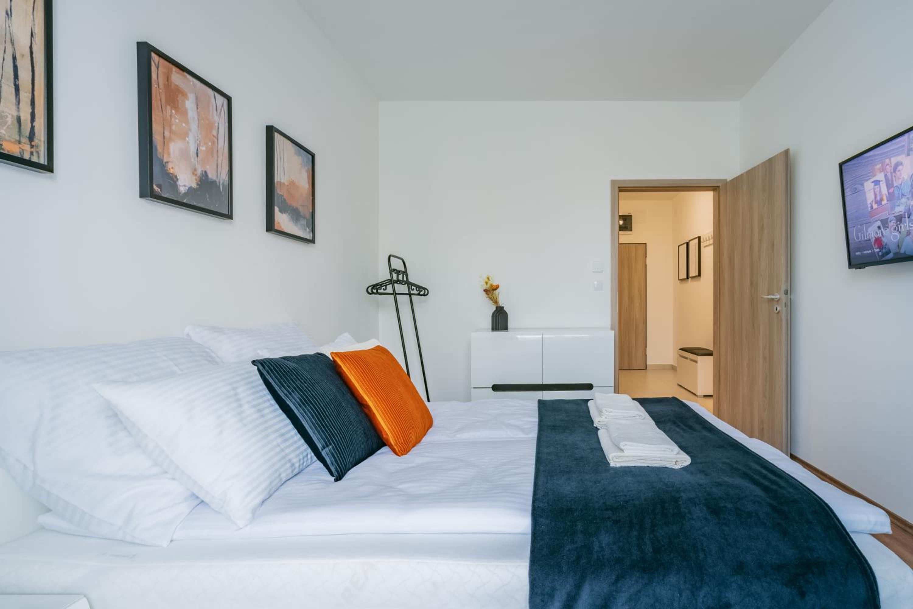 Fox Premium Apartment & Free Private Parking view 4