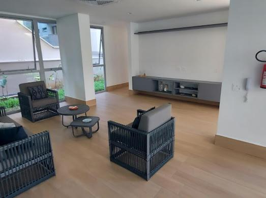 Apartamento com Piscina na Cobertura e Vista Panoramica do Mar da PRAIA GRANDE