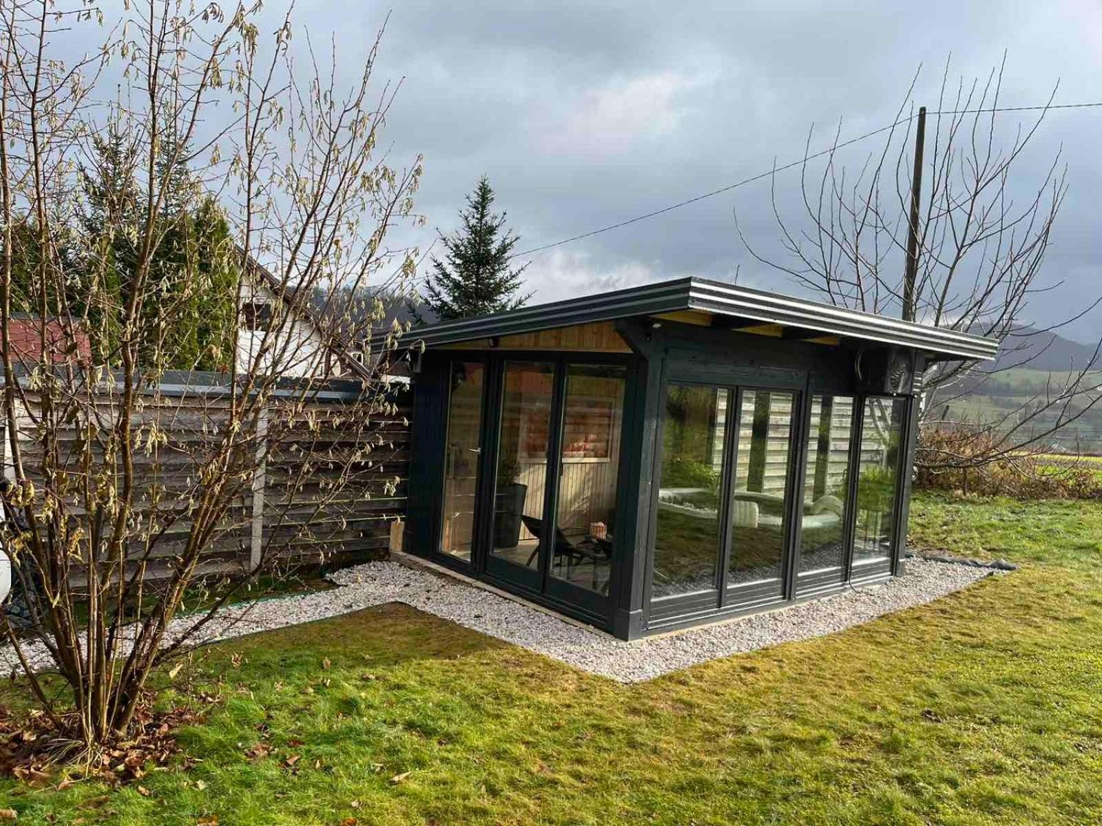Residence Wood Pool & SPA