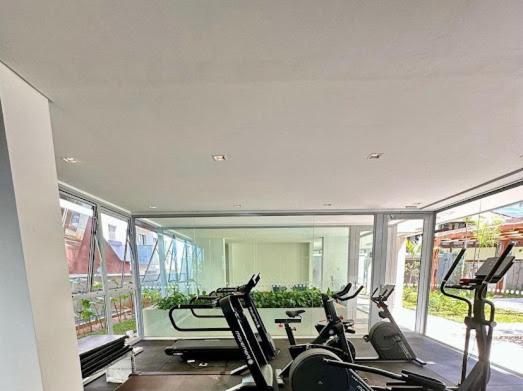 Apartamento com Piscina na Cobertura e Vista Panoramica do Mar da PRAIA GRANDE