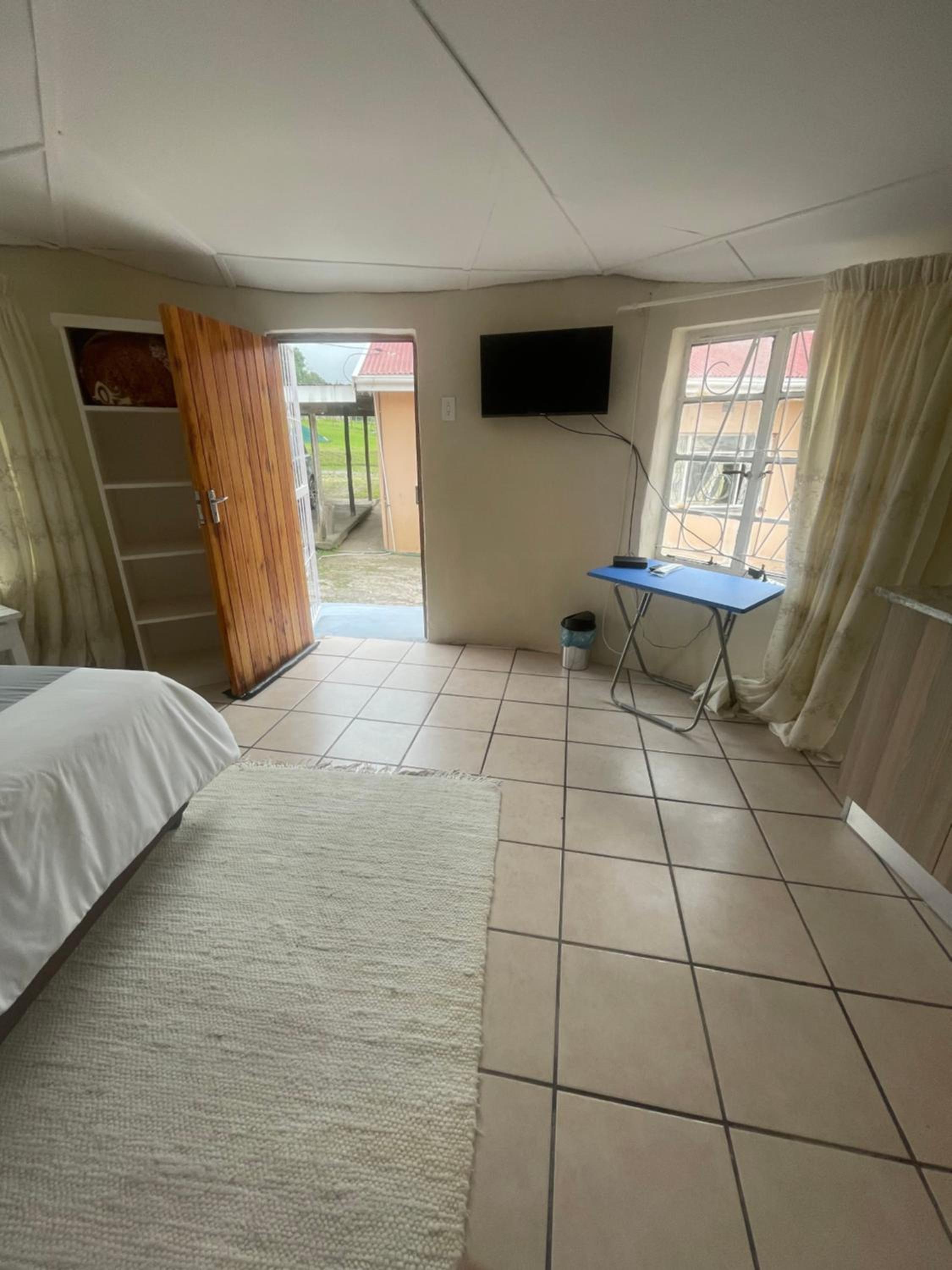 Emfuleni Country House view 3