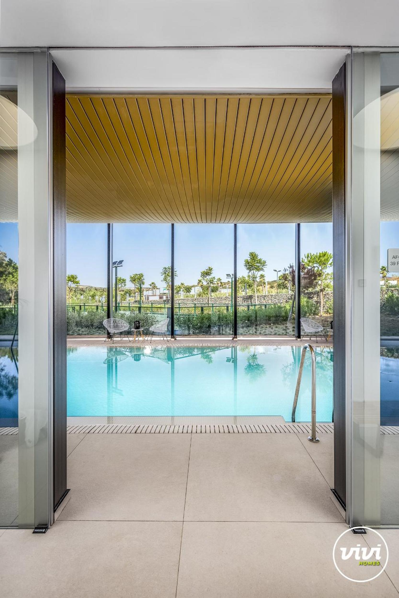 ViVi Homes - Alessio Pool, Sauna, Spa, Gym & Beach