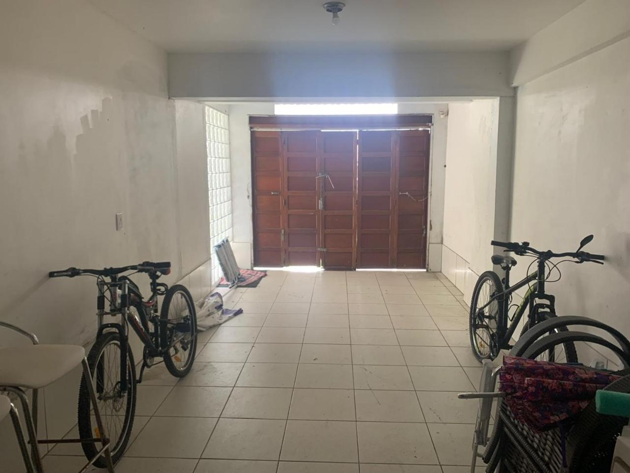Casa com 4 quartos e piscina pra aproveitar