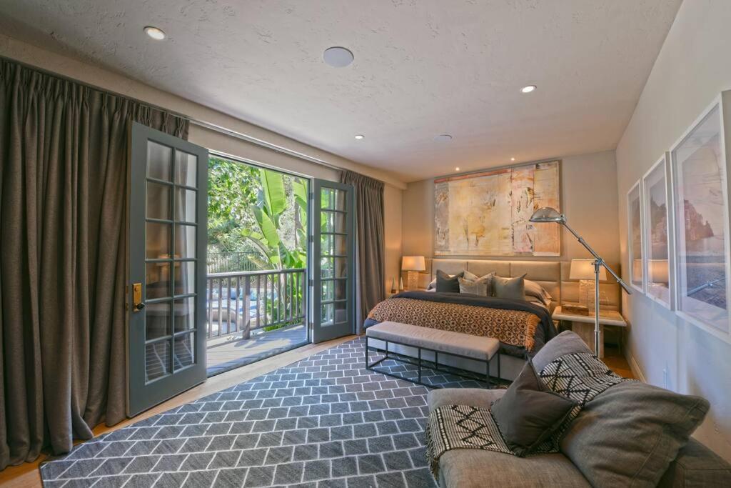 Designer Pool Villa Under the Hollywood Sign