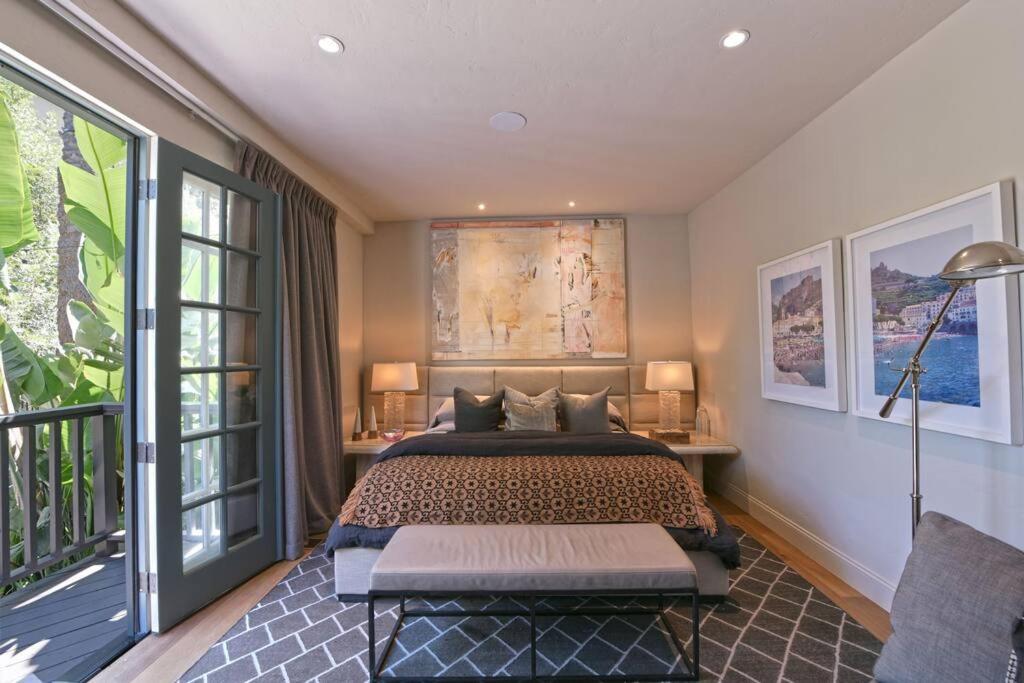 Designer Pool Villa Under the Hollywood Sign
