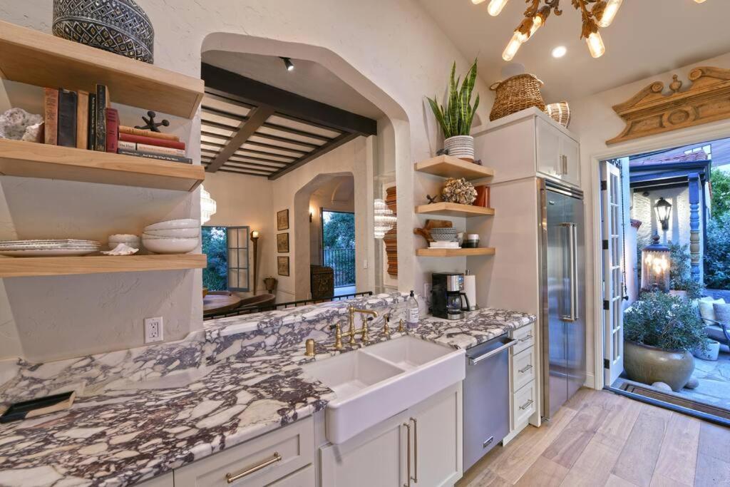 Designer Pool Villa Under the Hollywood Sign