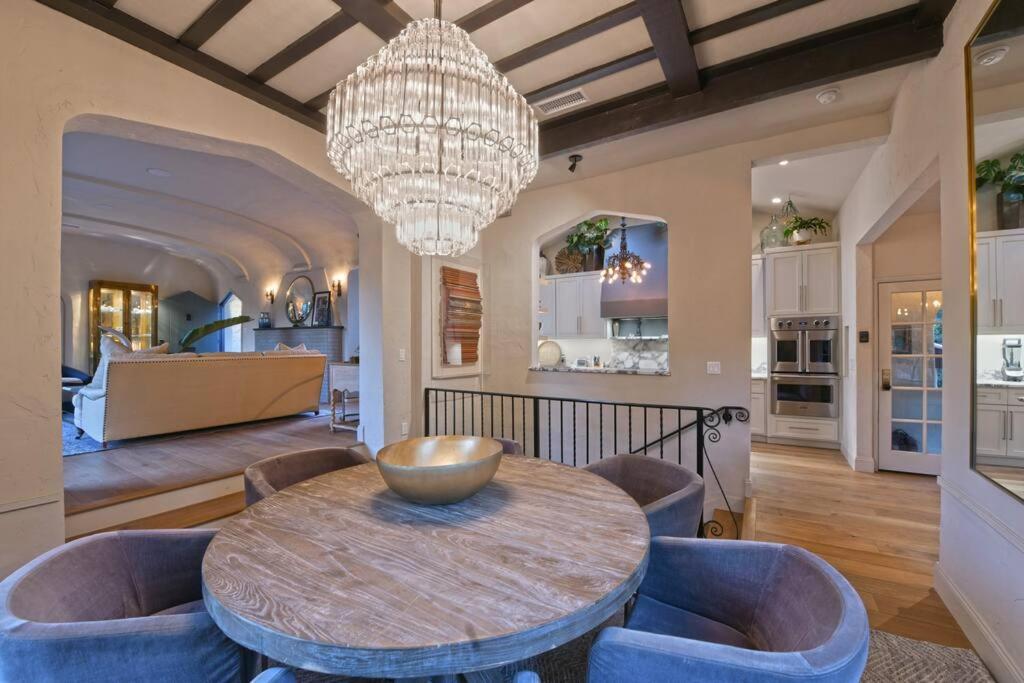 Designer Pool Villa Under the Hollywood Sign