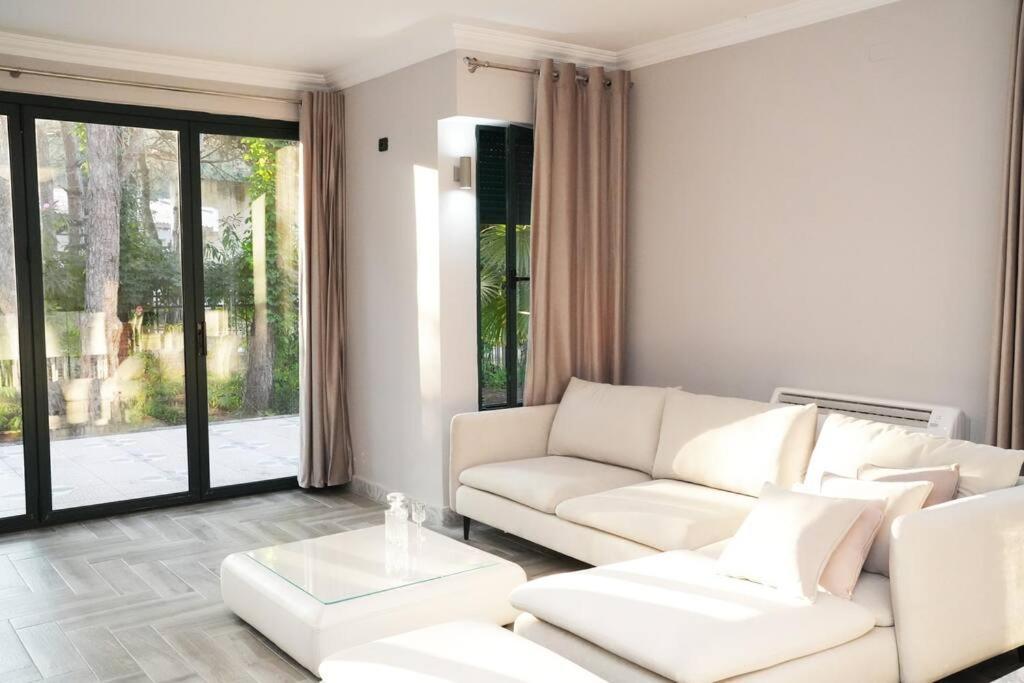 The Beachfront Villa by PikHost