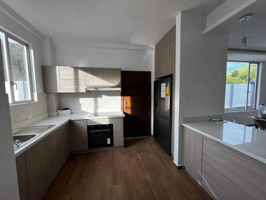 Moderna casa vacacional en Baños