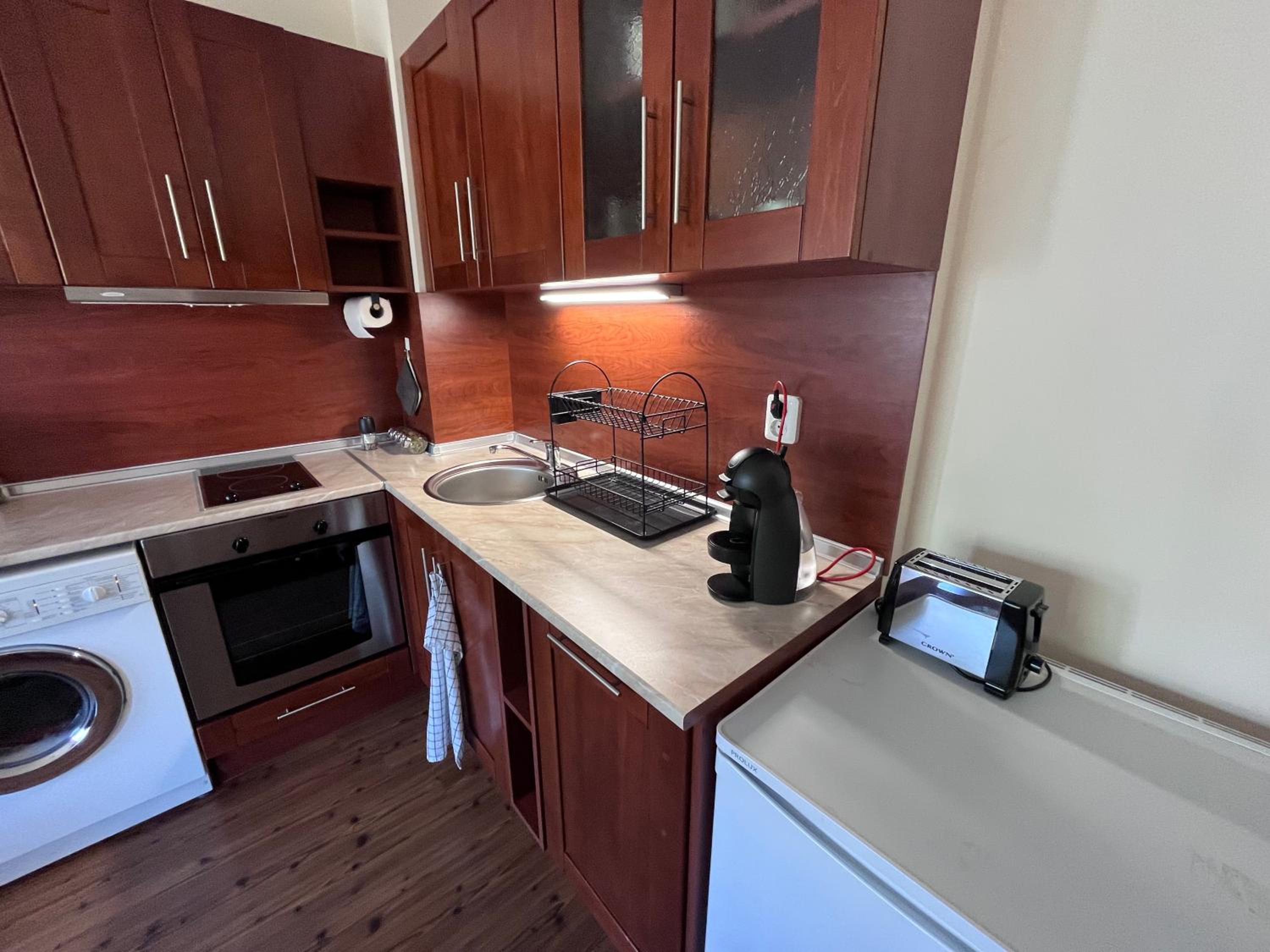 Mountain Cedar Pine 1 BR Apt near Ski Gondola