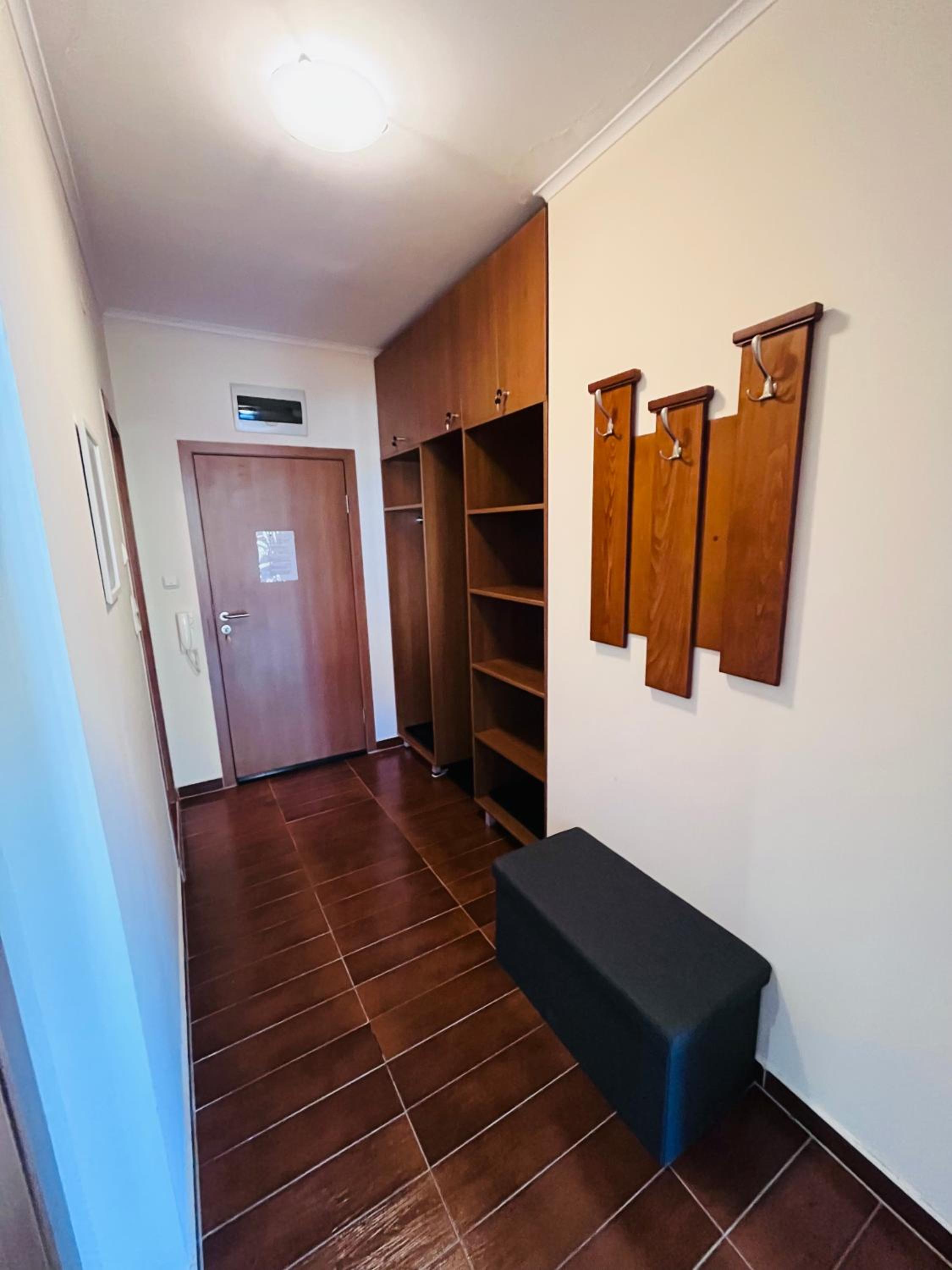 Mountain Cedar Pine 1 BR Apt near Ski Gondola
