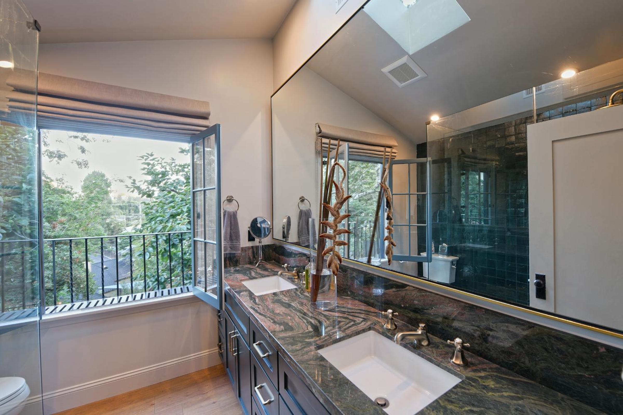 Designer Pool Villa Under the Hollywood Sign